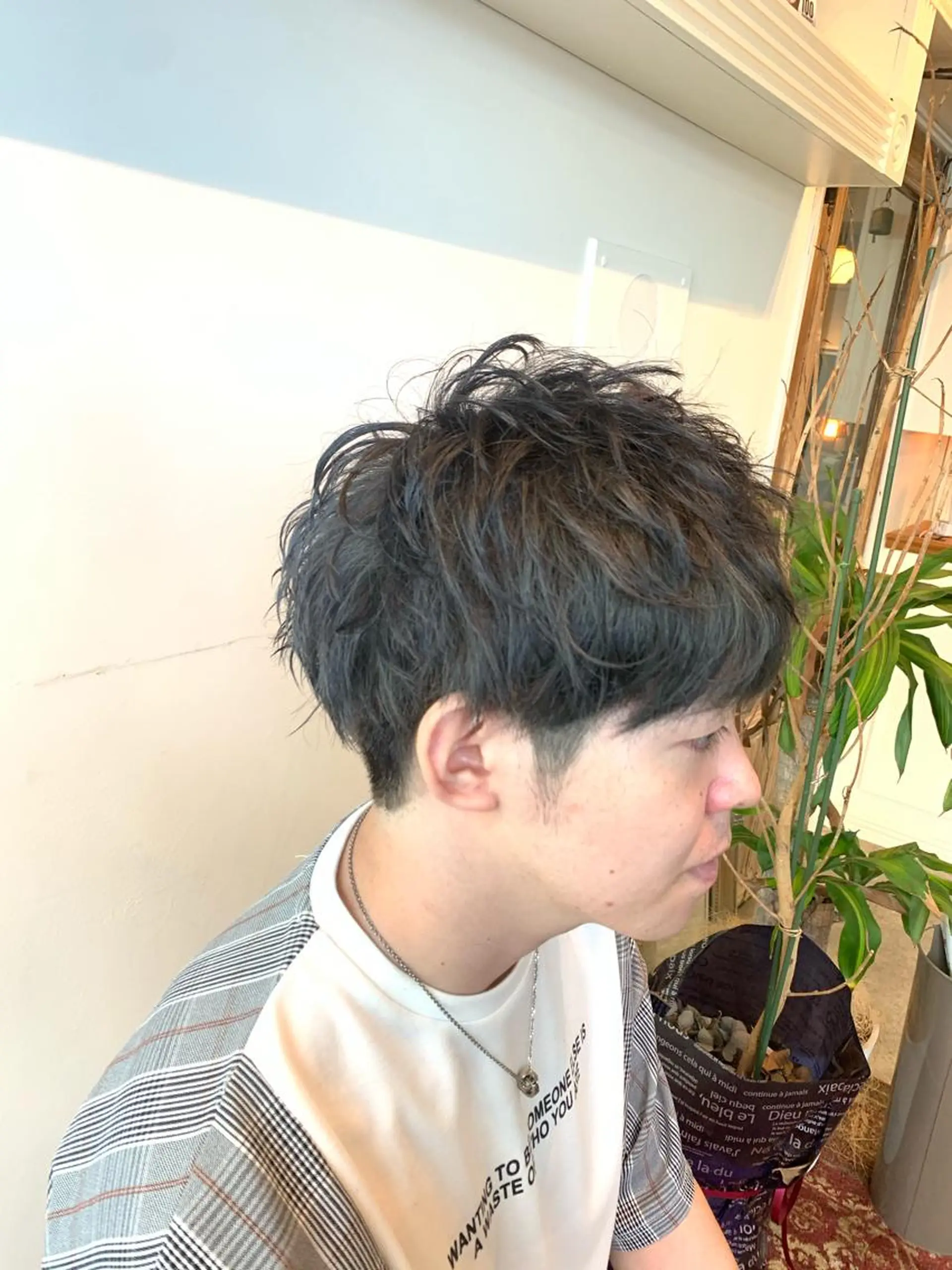 ショート アッシュ カット ヘアカラー トリートメント 山口 竣也のヘアスタイル