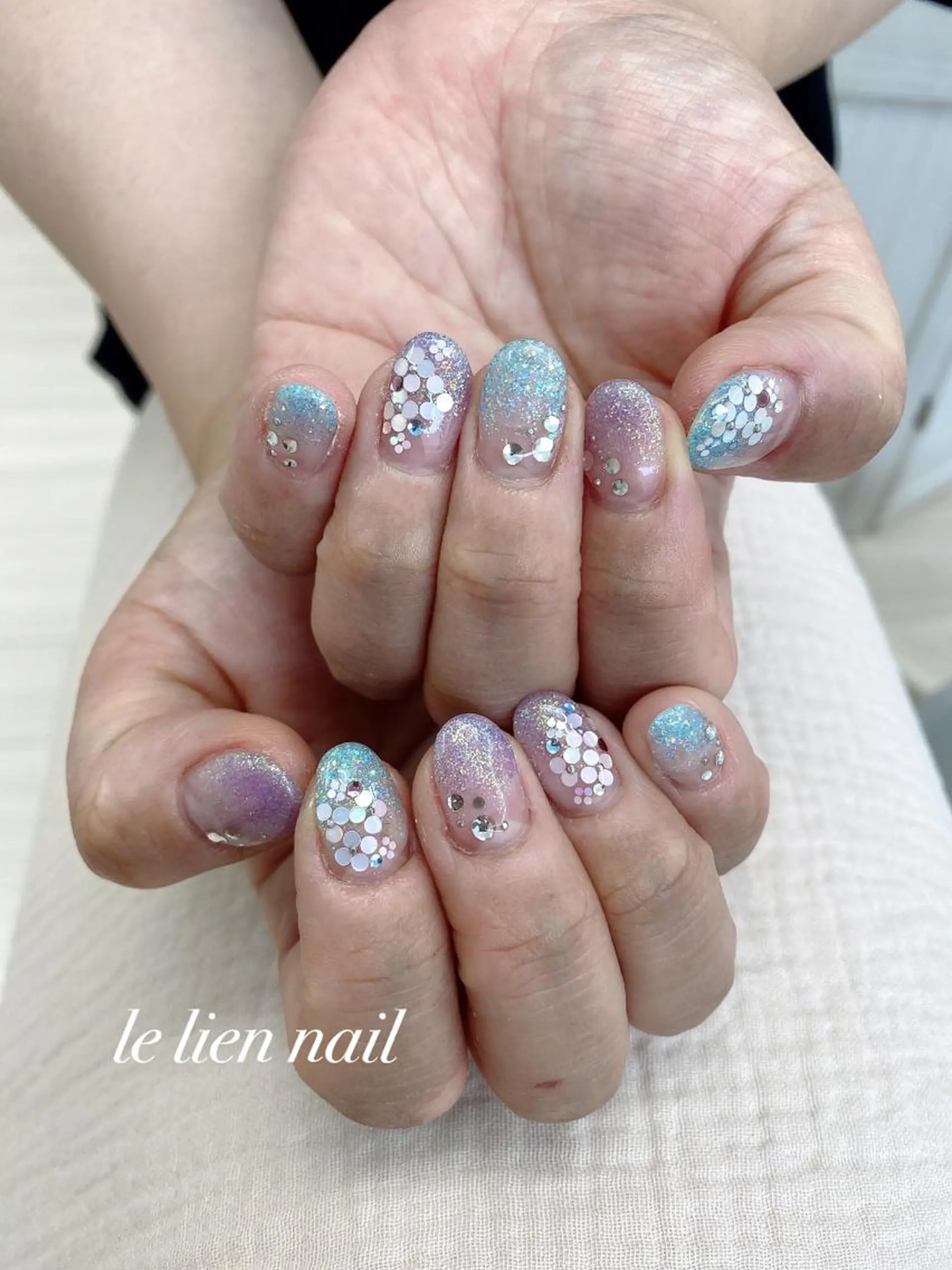 ネイル グラデーション キラキラネイル ラメ(グリッター) ラメグラデーション le lien nailのネイルデザイン