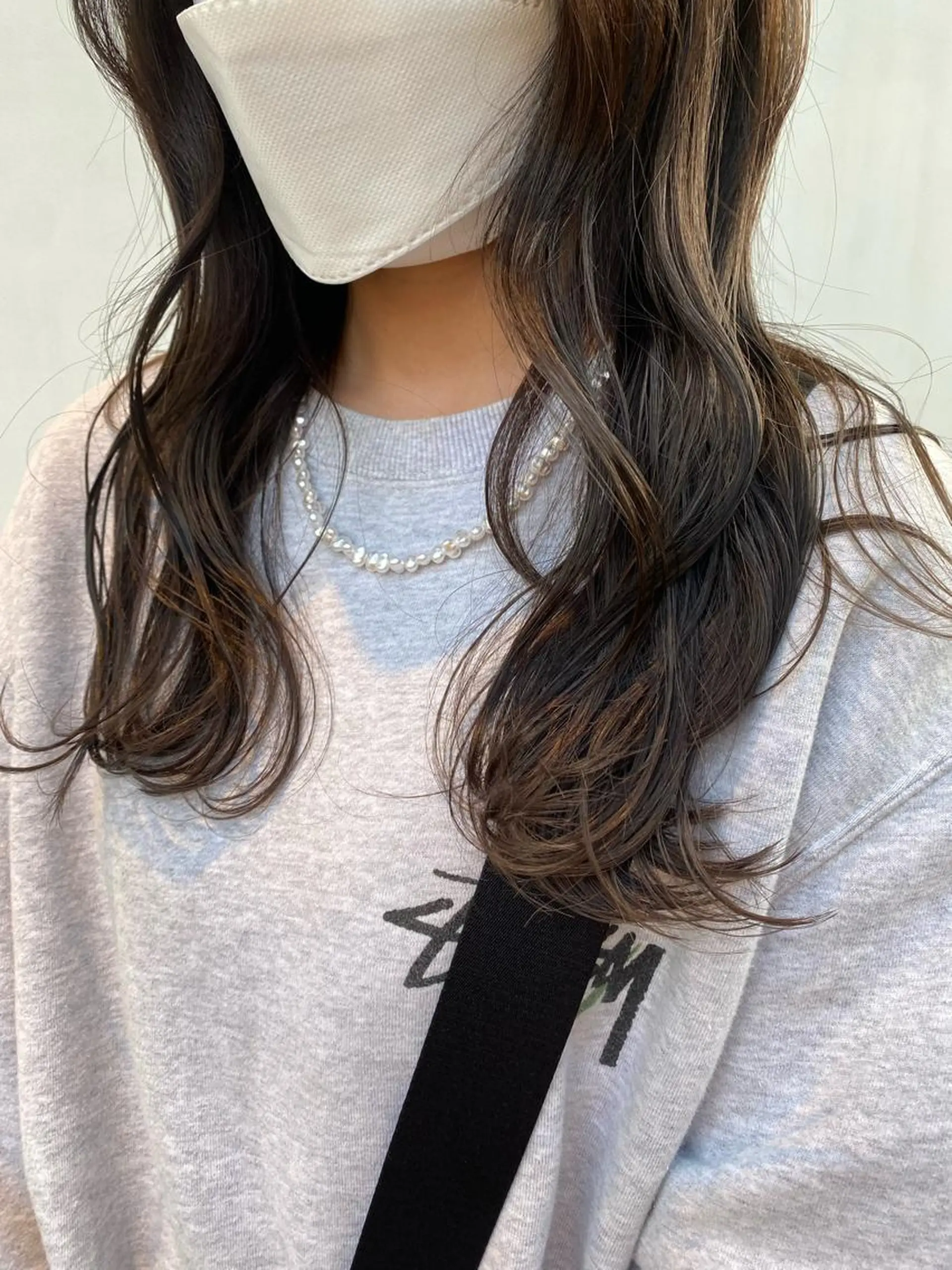 セミロング 小林 朋花のヘアスタイル