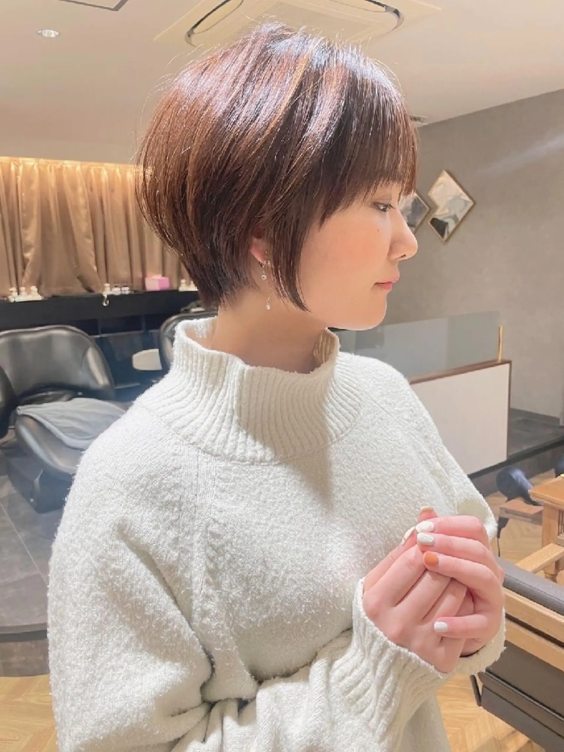 ショート ショートヘア ロンド　ウル所属・レイヤー/縮毛矯正⭐ 特化美容師のヘアスタイル