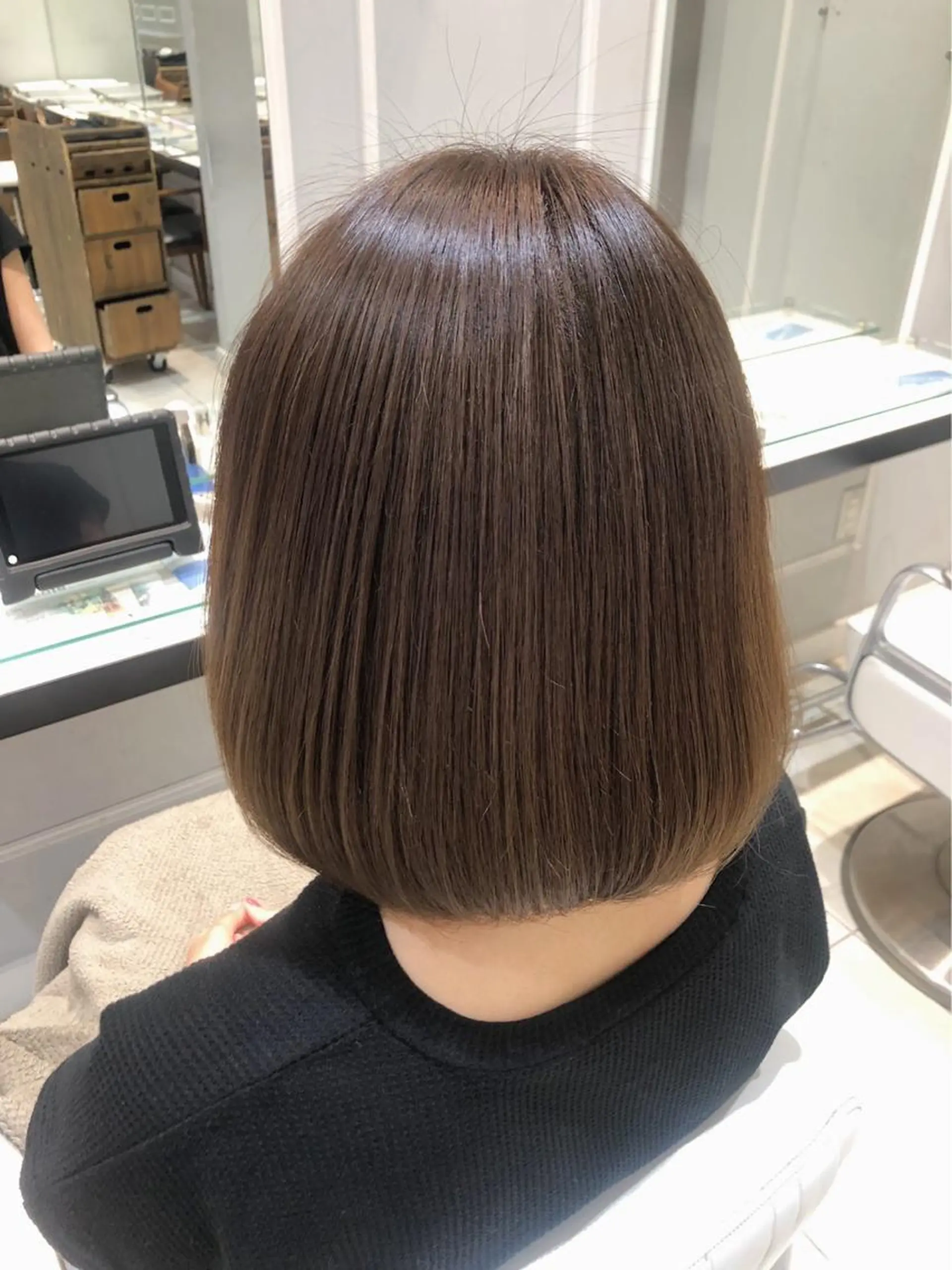 ミディアム 🩶赤み消しカラー 🐈‍⬛荻野美思🐾のヘアスタイル