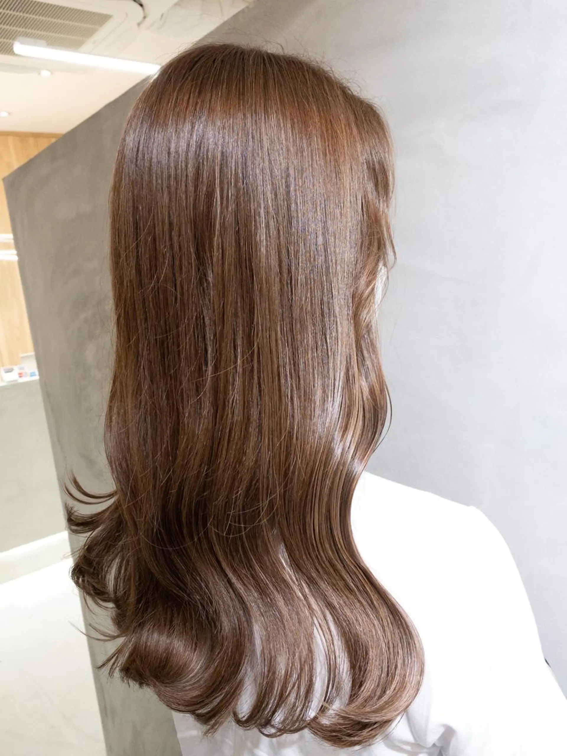 ロング カラー ベージュカラー ミルクティーベージュ ヘアカラー トリートメント 半個室女性salon 🩰Natsumiのヘアスタイル