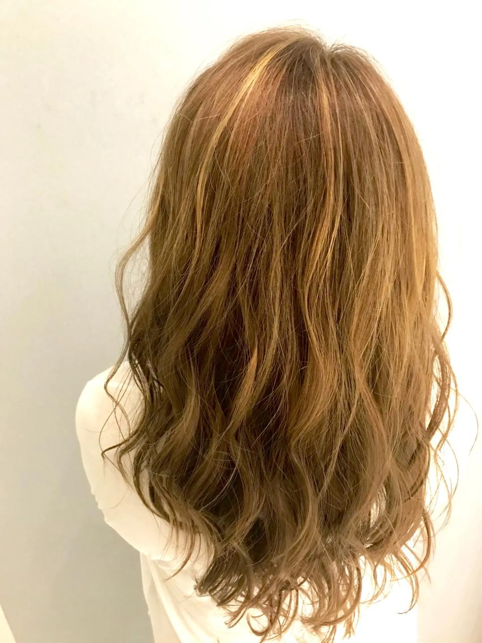 セミロング カラー ベージュカラー ハイライトカラー ハイライト 【店長】石川 【メンズ特化】のヘアスタイル
