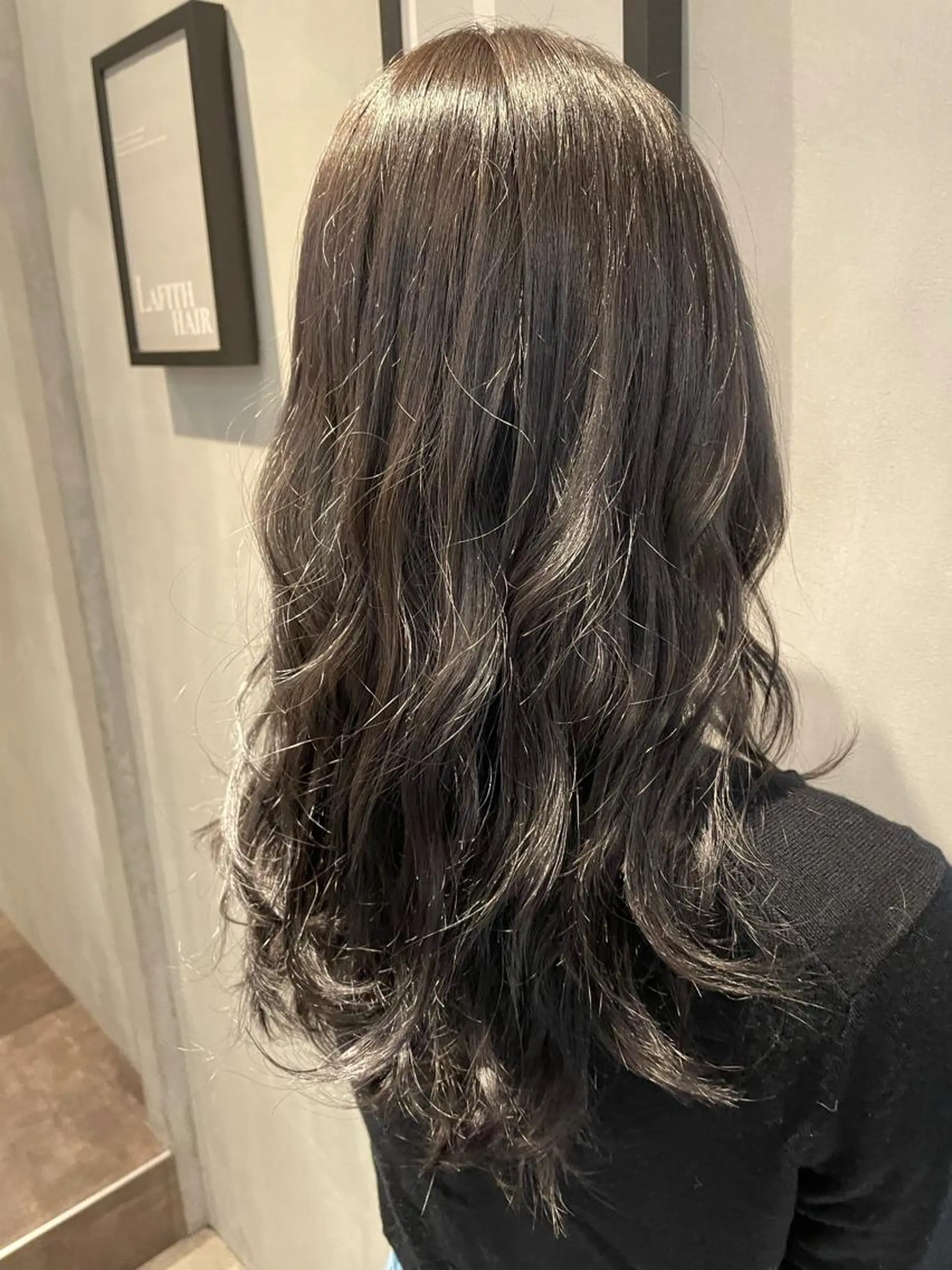 ロング アッシュ RAF   TOKYO所属・複雑履歴に対応ブリー チ無しダブルカラーのヘアスタイル