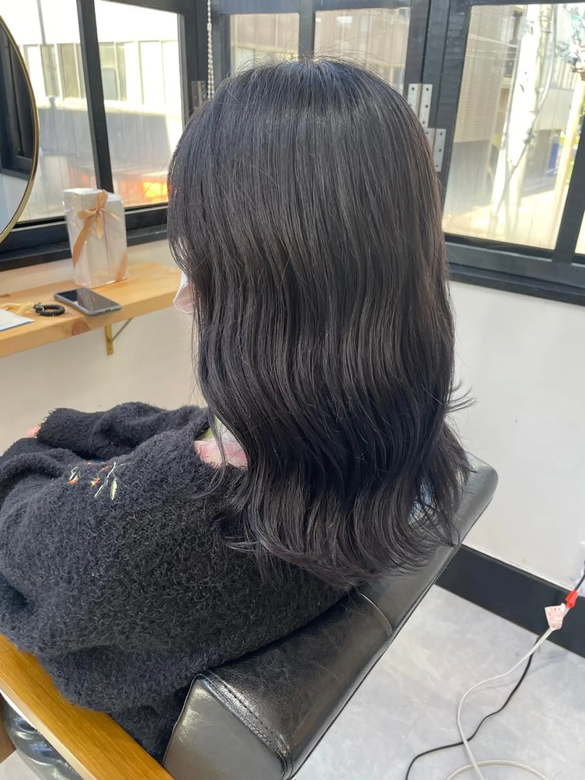 ミディアム カラー ヘアカラー トリートメント CARICIA 白木 由里加のヘアスタイル