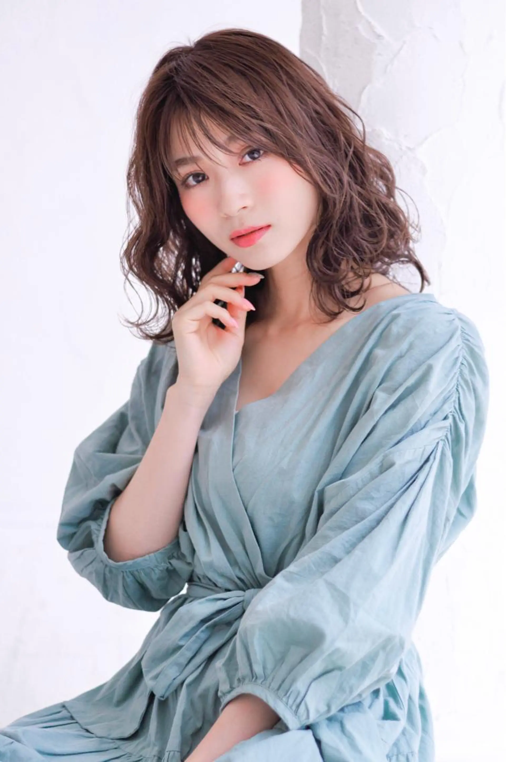 ミディアム カラー パーマ ボブ ウルフカット パーマ kiki所属・中田 敏明のヘアスタイル