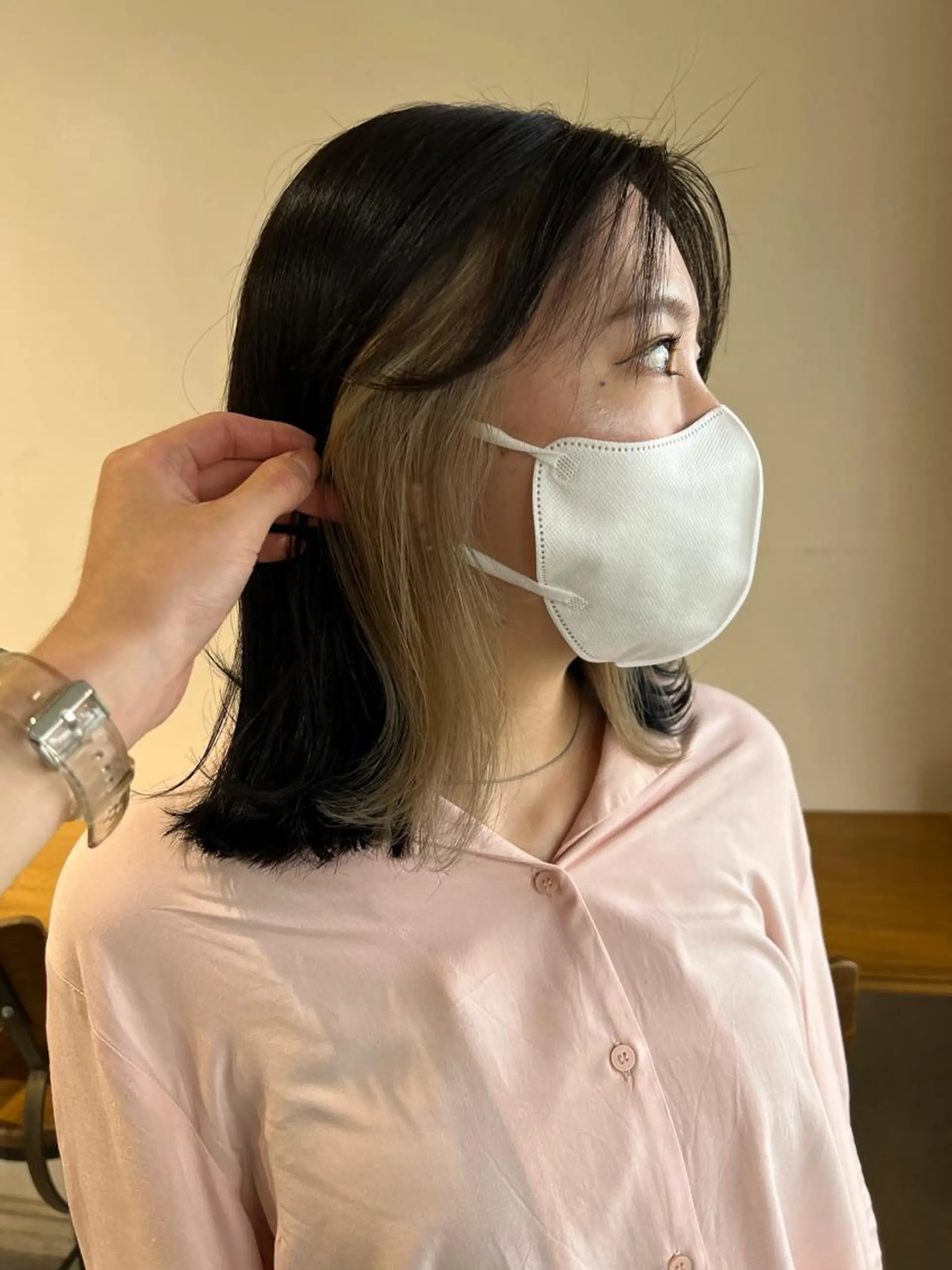 ミディアム カラー ヘアアレンジ ベージュカラー ホワイトベージュ ヘアカラー トリートメント ヘアセット 金子 廉のヘアスタイル
