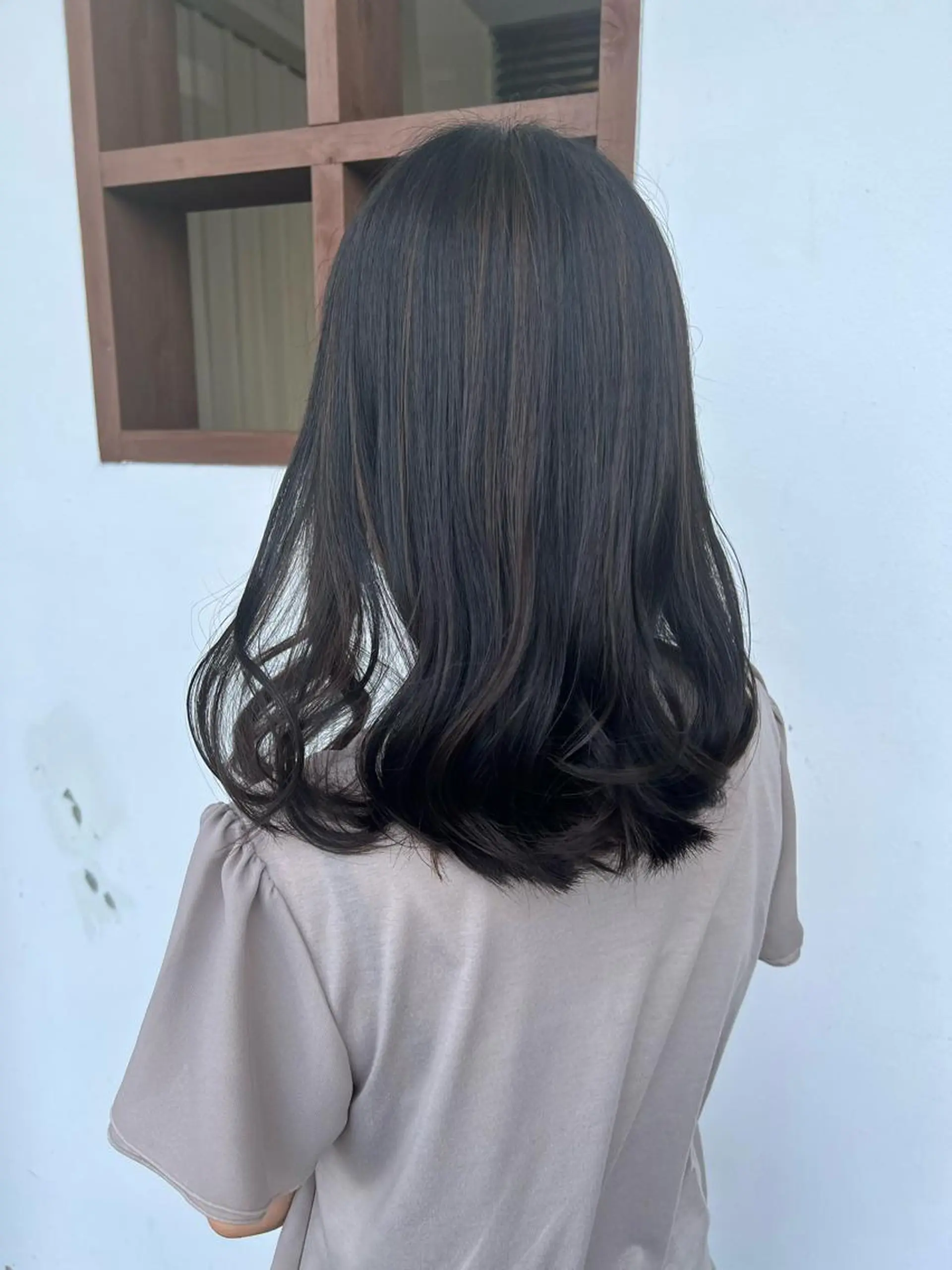 ミディアム カラー 美容室 Jフィドルファドル所属・わきた かずなのヘアスタイル