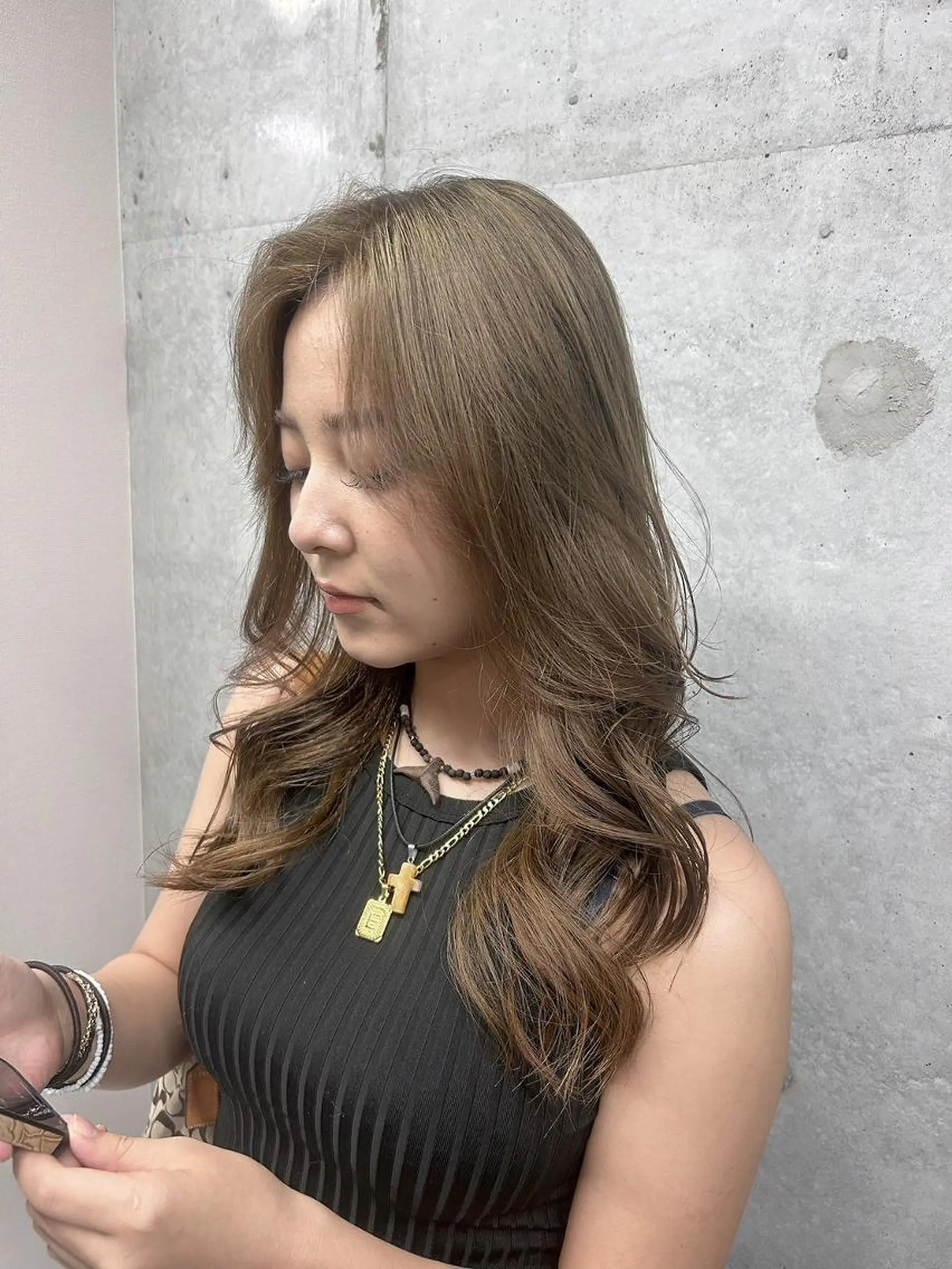 ロング ヘアカラー ハイトーン×艶カラー 🤍MIZUKIのヘアスタイル