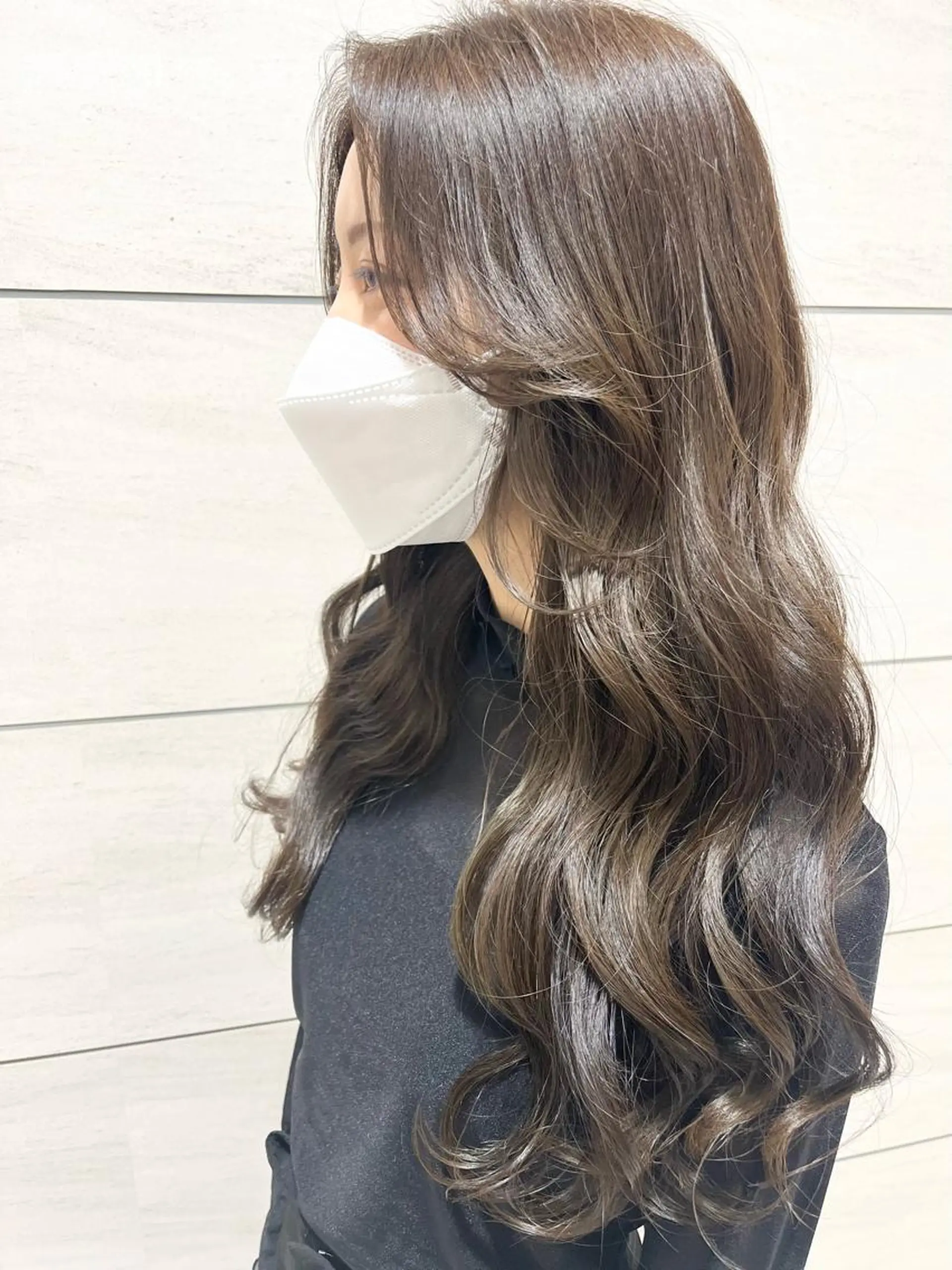 ロング カラー グレージュ オリーブグレージュ オリーブグレー ヘアカラー トリートメント noll【今池駅前】 池田碧花のヘアスタイル