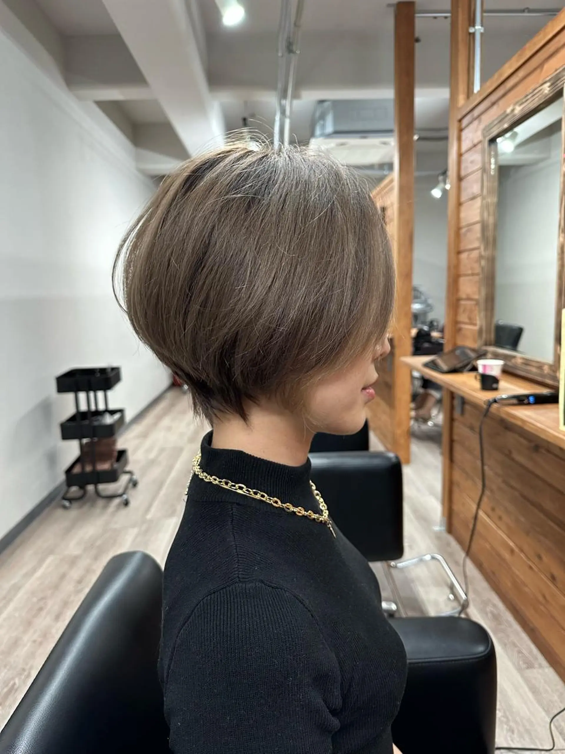 ショート カラー ショートヘア アンソニー ショウゴのヘアスタイル