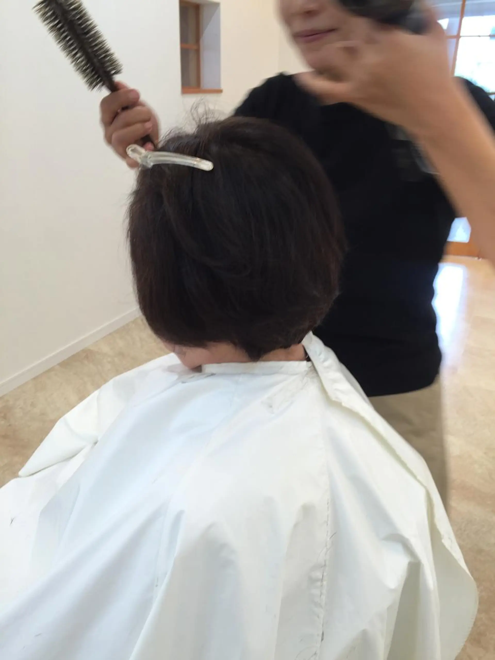 セミロング パーマ 成瀬 由賀里のヘアスタイル