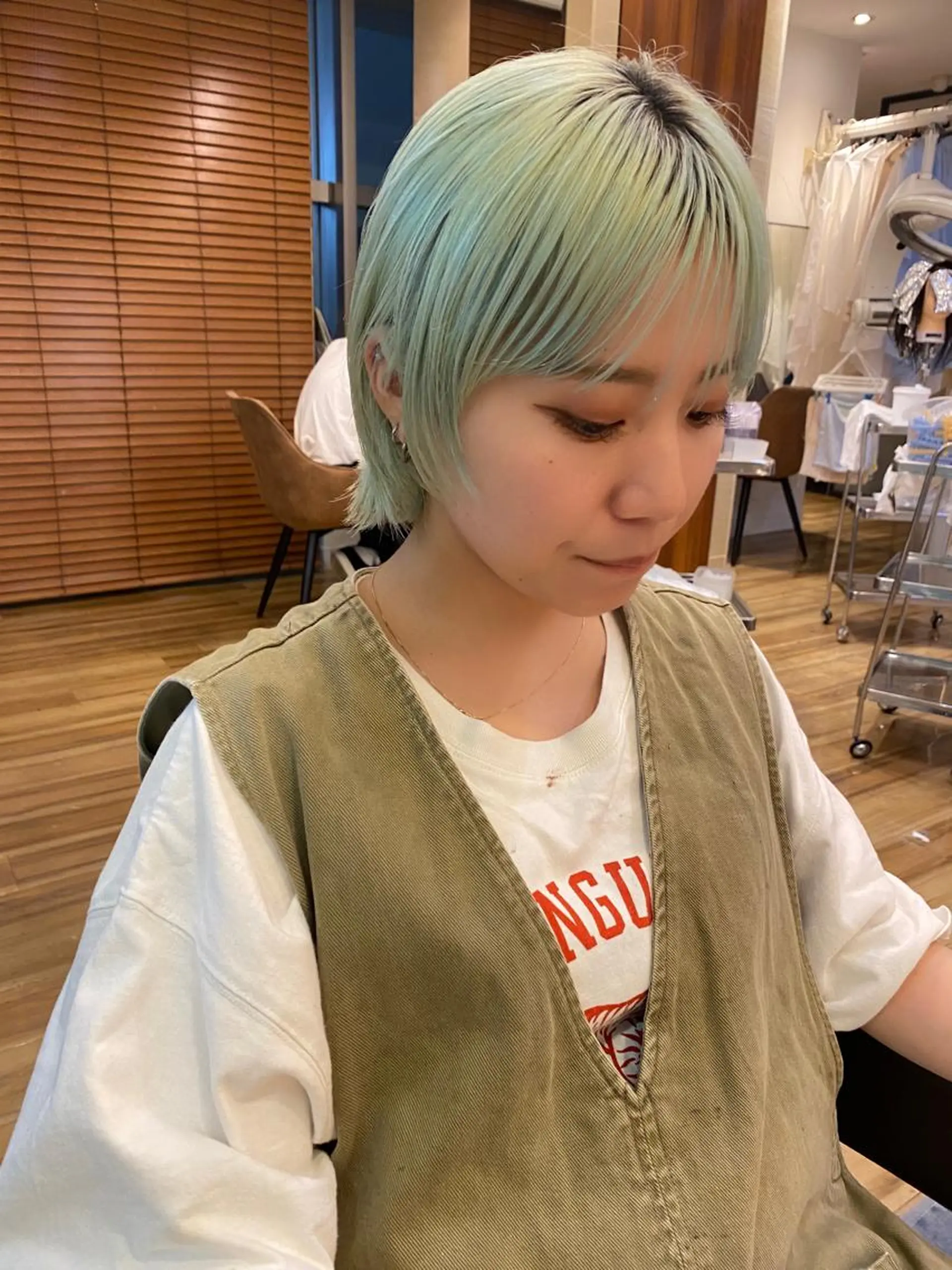 ショート カラー ブリーチ ヘアカラー トリートメント レイヤーカット /透明感/千葉怜寿のヘアスタイル