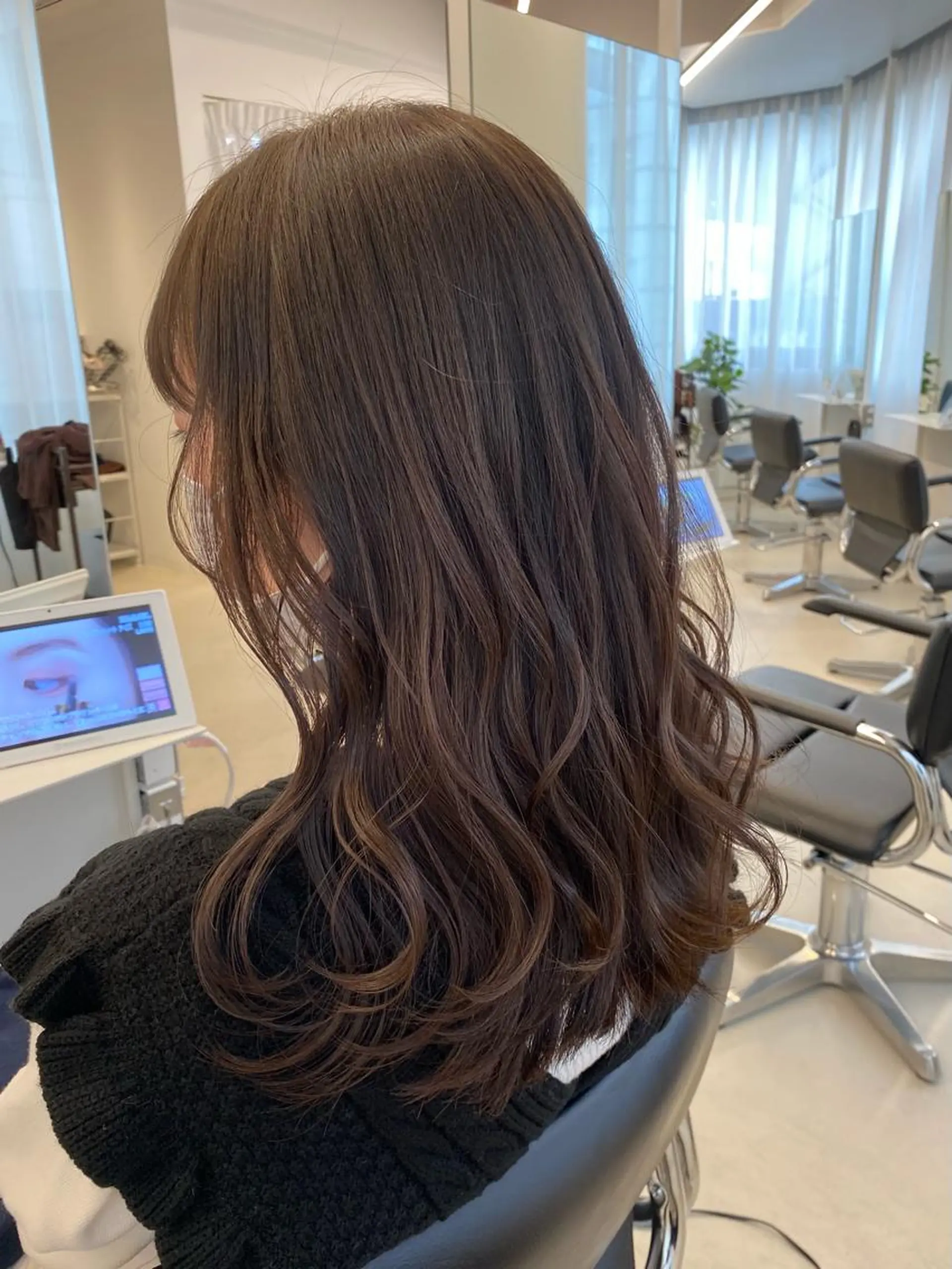 ロング カラー ヘアアレンジ アッシュ ベージュカラー 透明感カラー Eleanor池袋東口2nd所属・池袋/韓国レイヤー 💗🐇amiのヘアスタイル