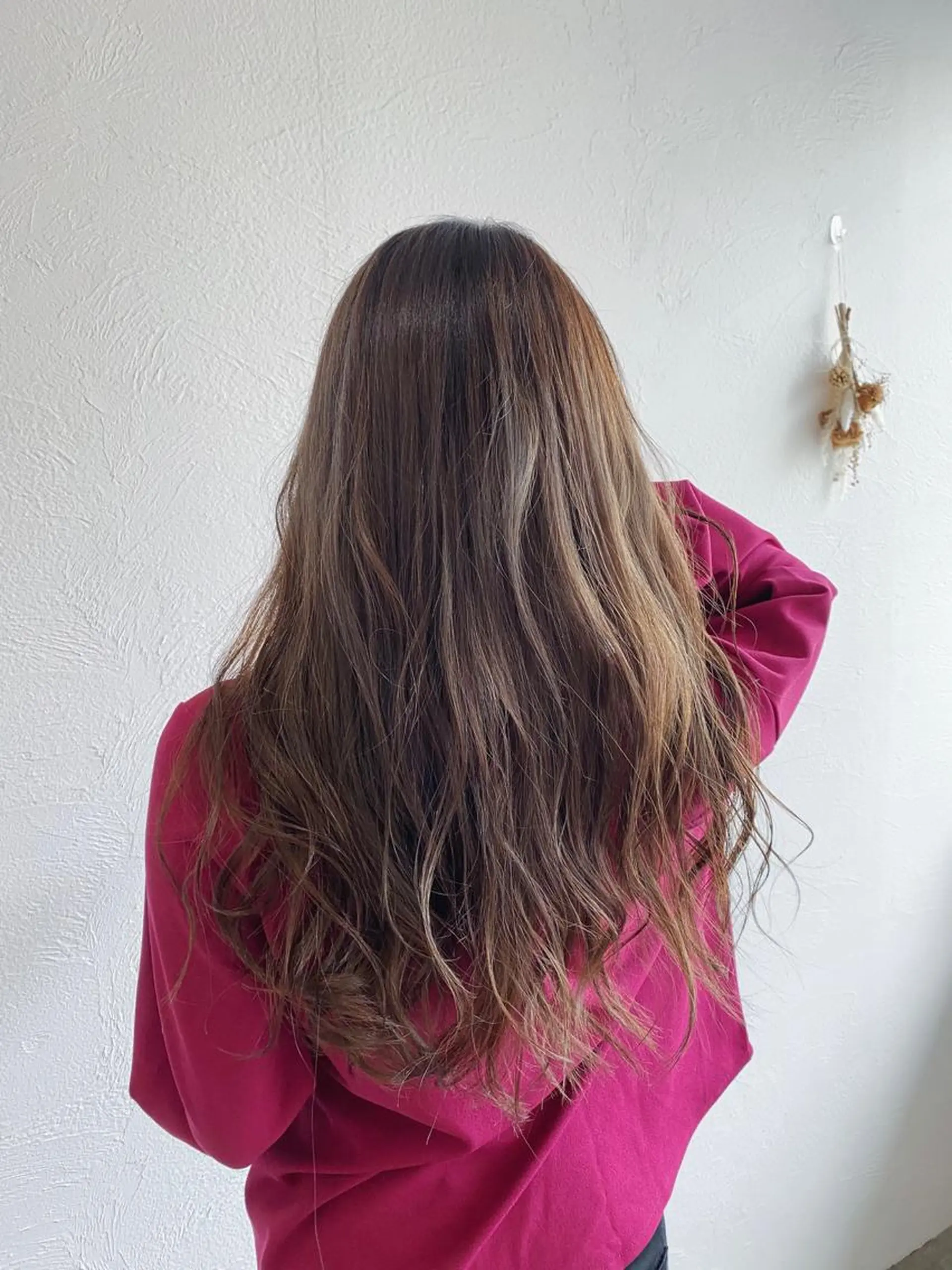 ロング カラー ベージュカラー ブリーチ 透明感カラー カット ヘアカラー トリートメント KINI所属・HIYOSHI　✂︎ 艶髪職人のヘアスタイル