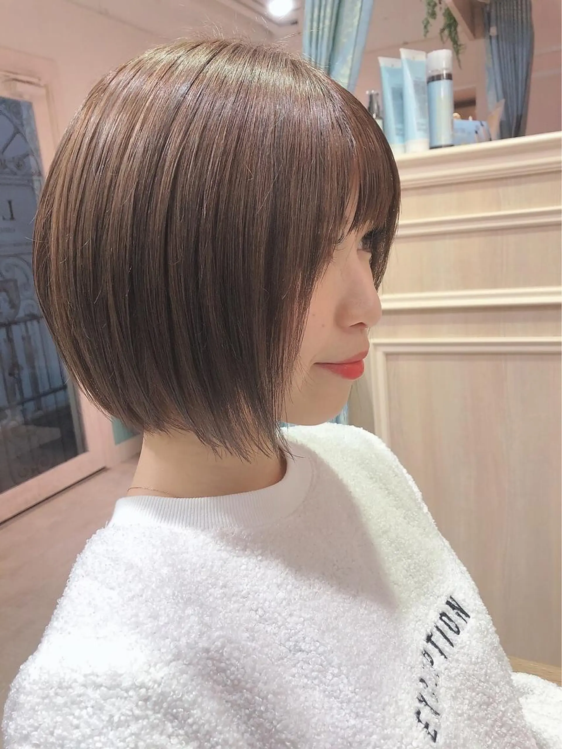 ショート カラー ショートボブ ベージュカラー ミルクティーベージュ ボブ ショートヘア 原宿ボブ・髪質改善 輝来のヘアスタイル