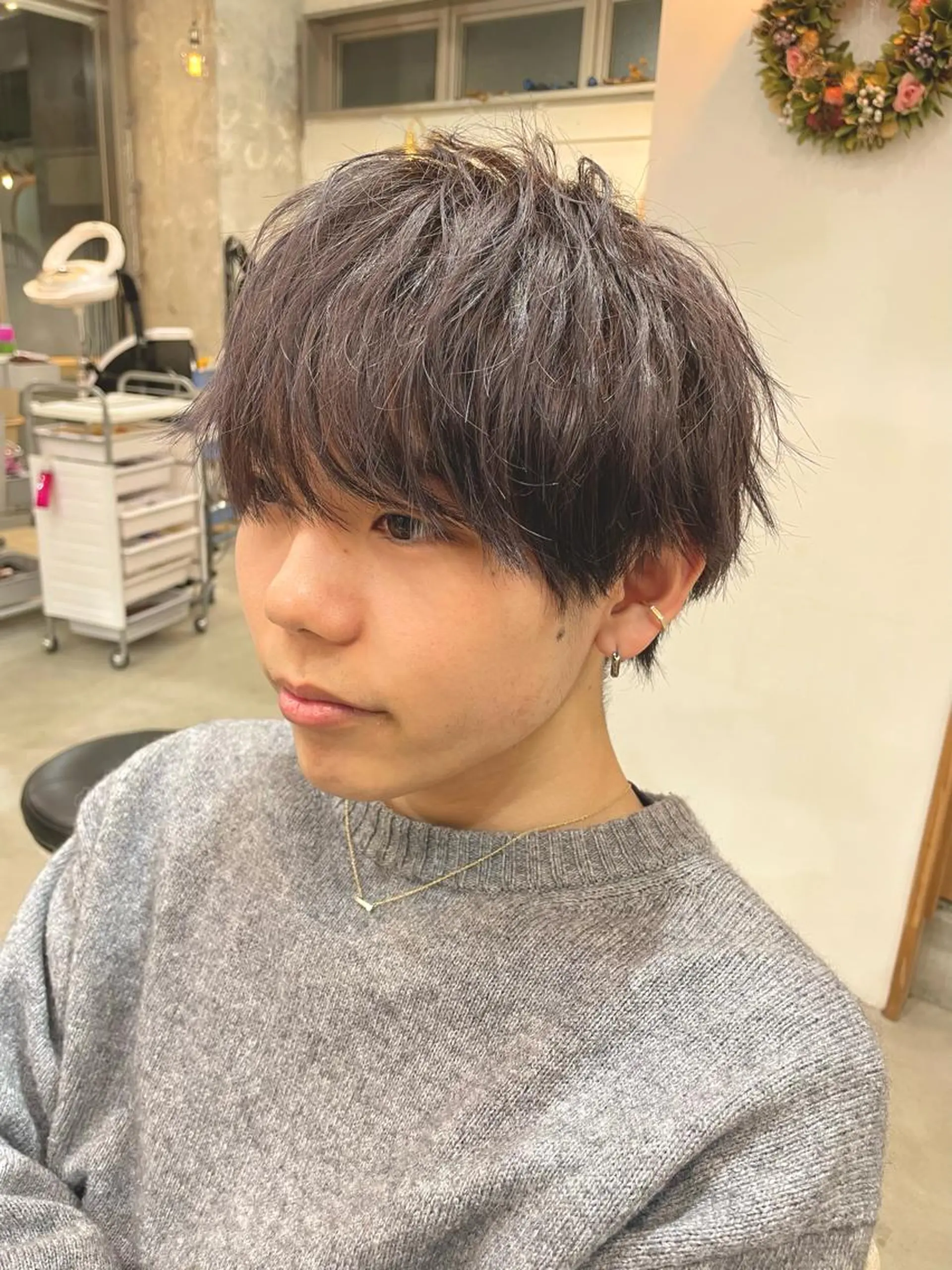 ショート カラー 新宿ケアブリーチ 稲垣颯太のヘアスタイル