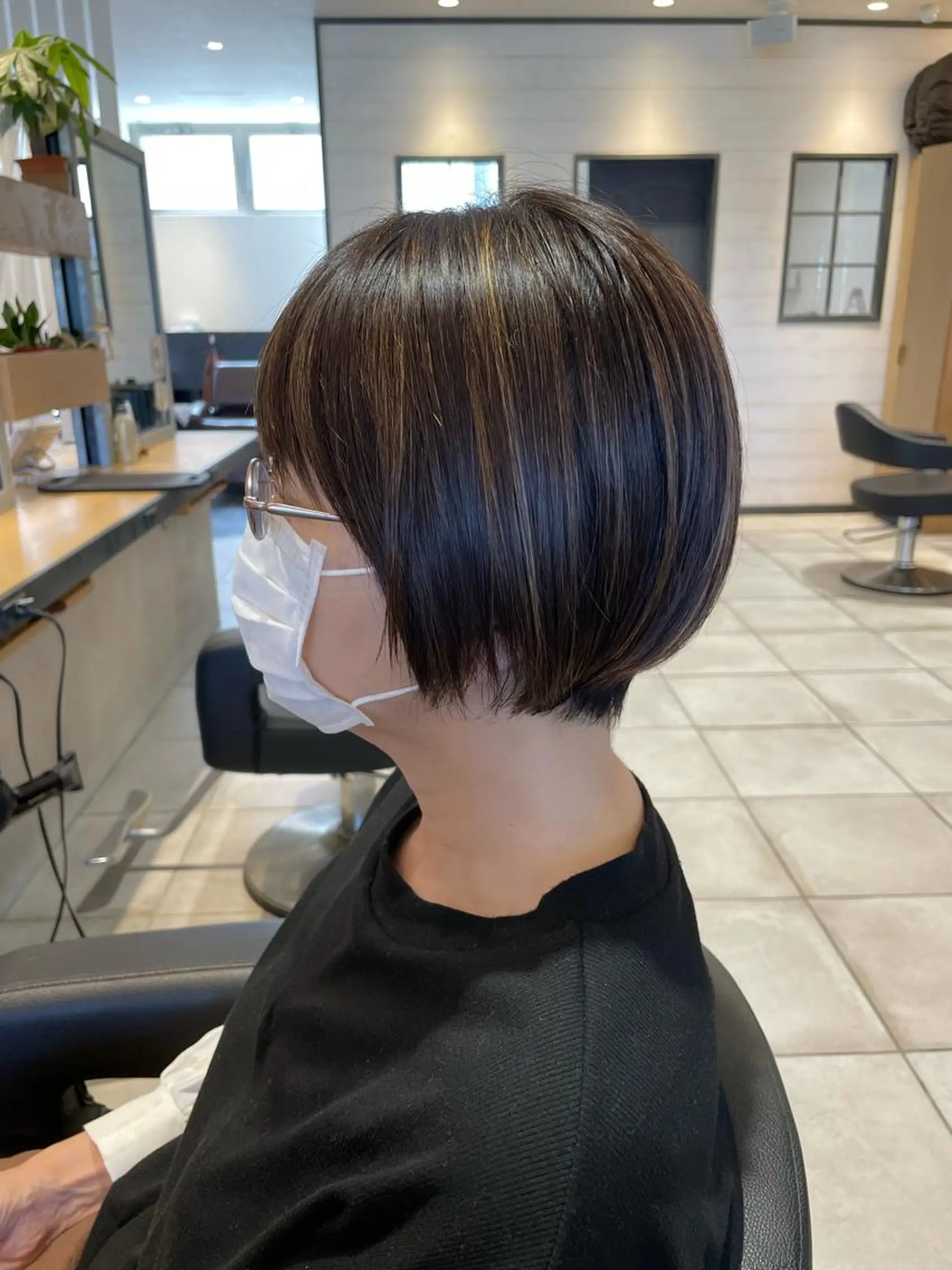 ショート カラー カット 縮毛矯正 トリートメント ヘアセット ワタナベユウタ ショート／縮毛矯正のヘアスタイル