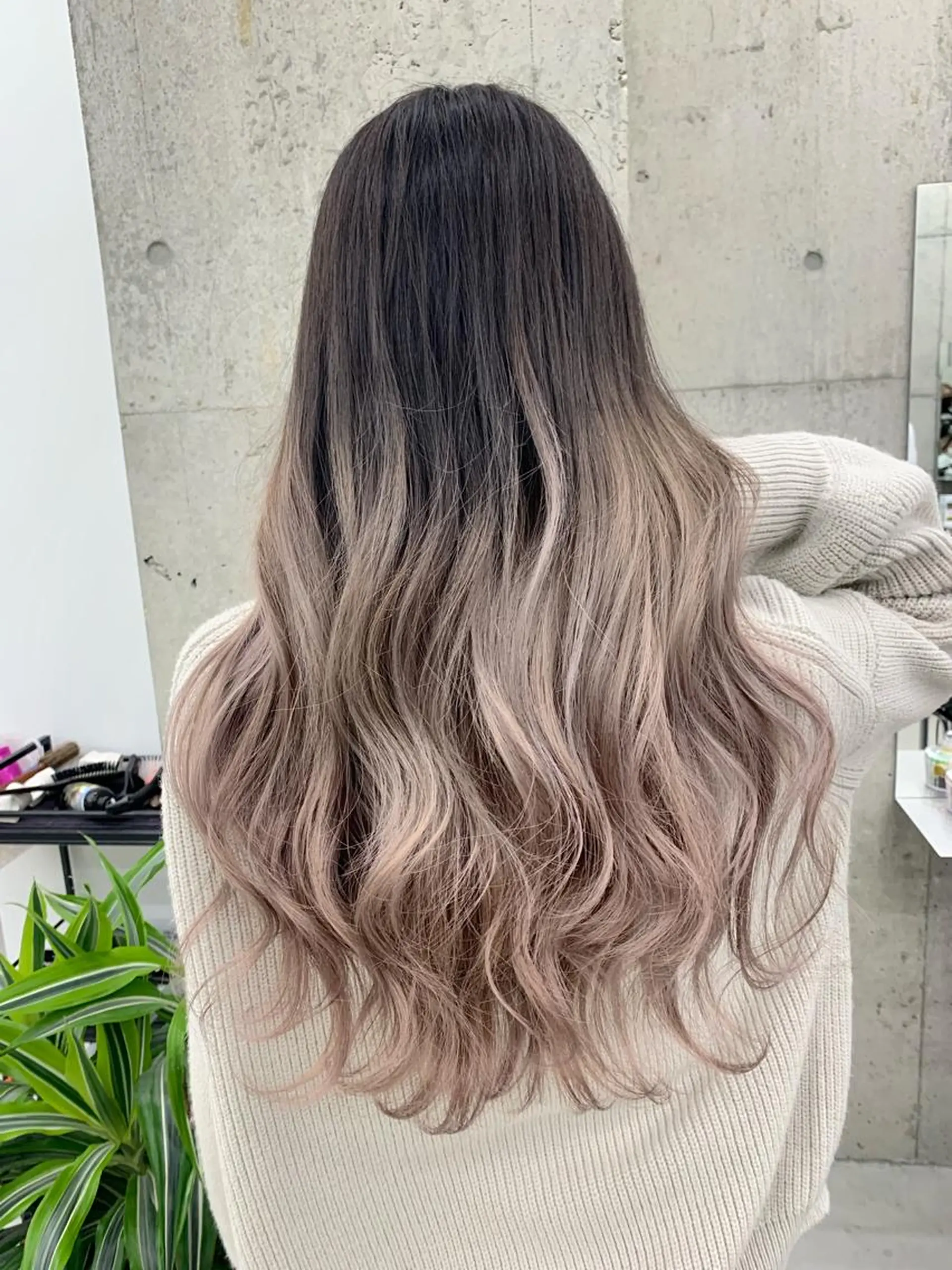 ロング LINOET名古屋所属・ダブルカラー🩶上村 純妃🩶名駅徒歩5分のヘアスタイル