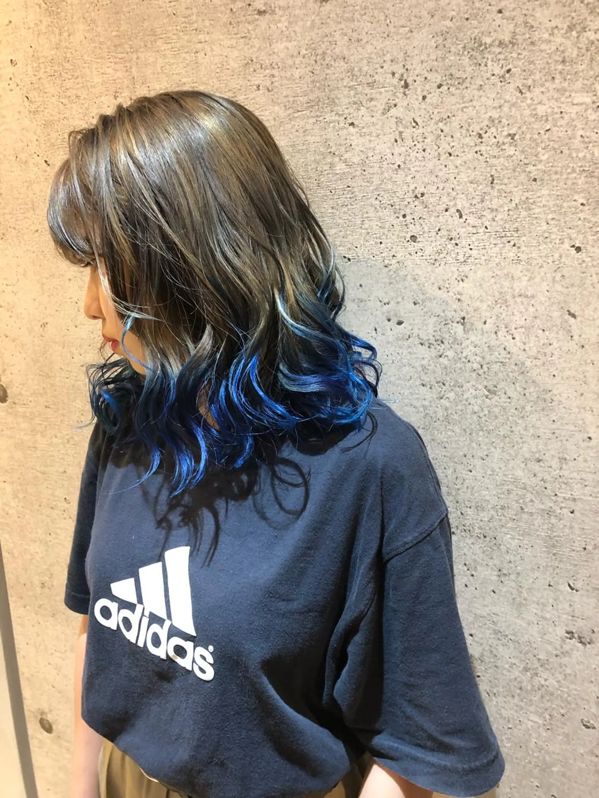 カラー ブルーカラー グラデーションカラー カット ヘアカラー トリートメント 久保 敏之のヘアスタイル