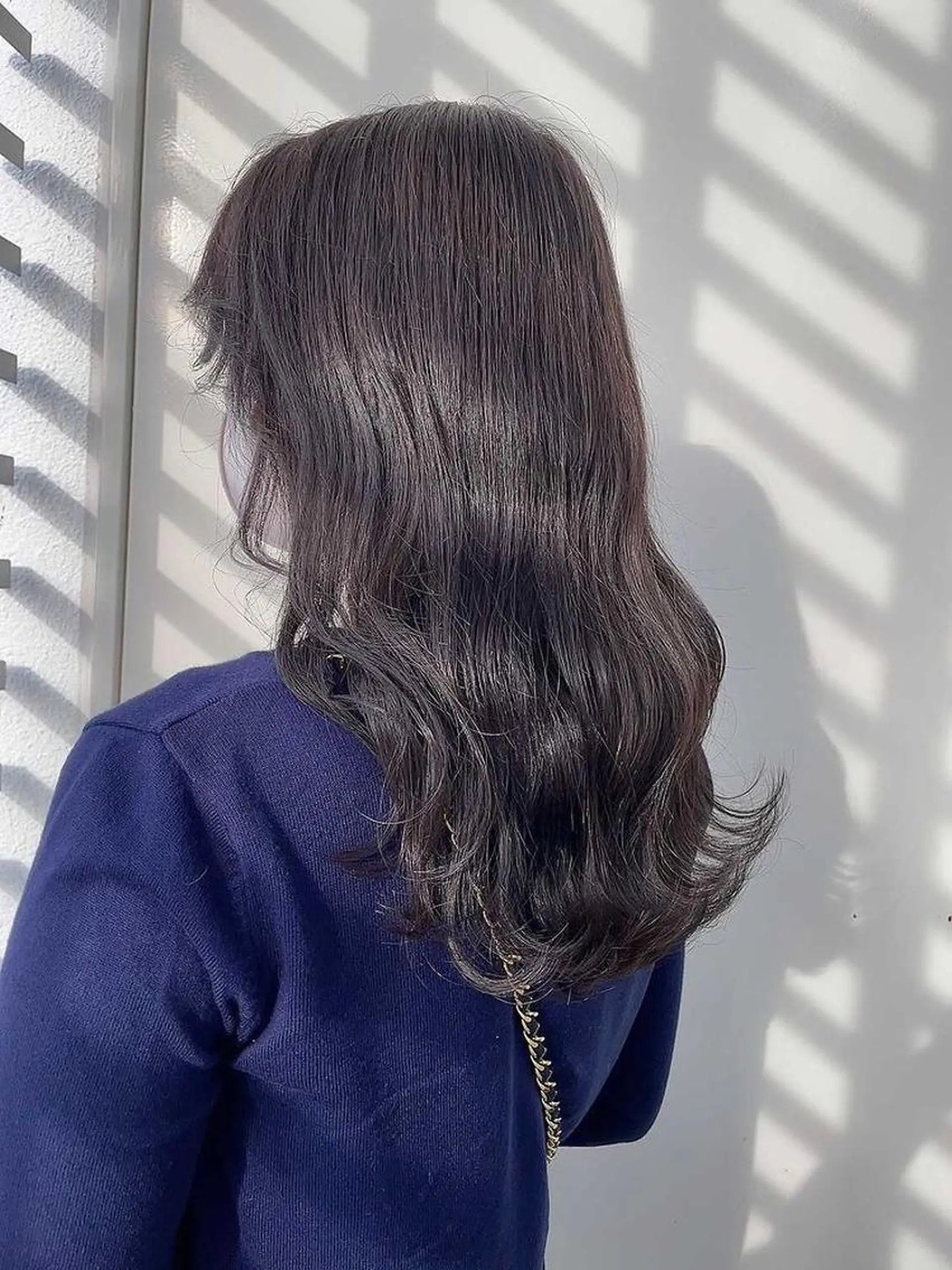 セミロング カラー 韓国🇰🇷レイヤー 映える顔周り🩷のヘアスタイル