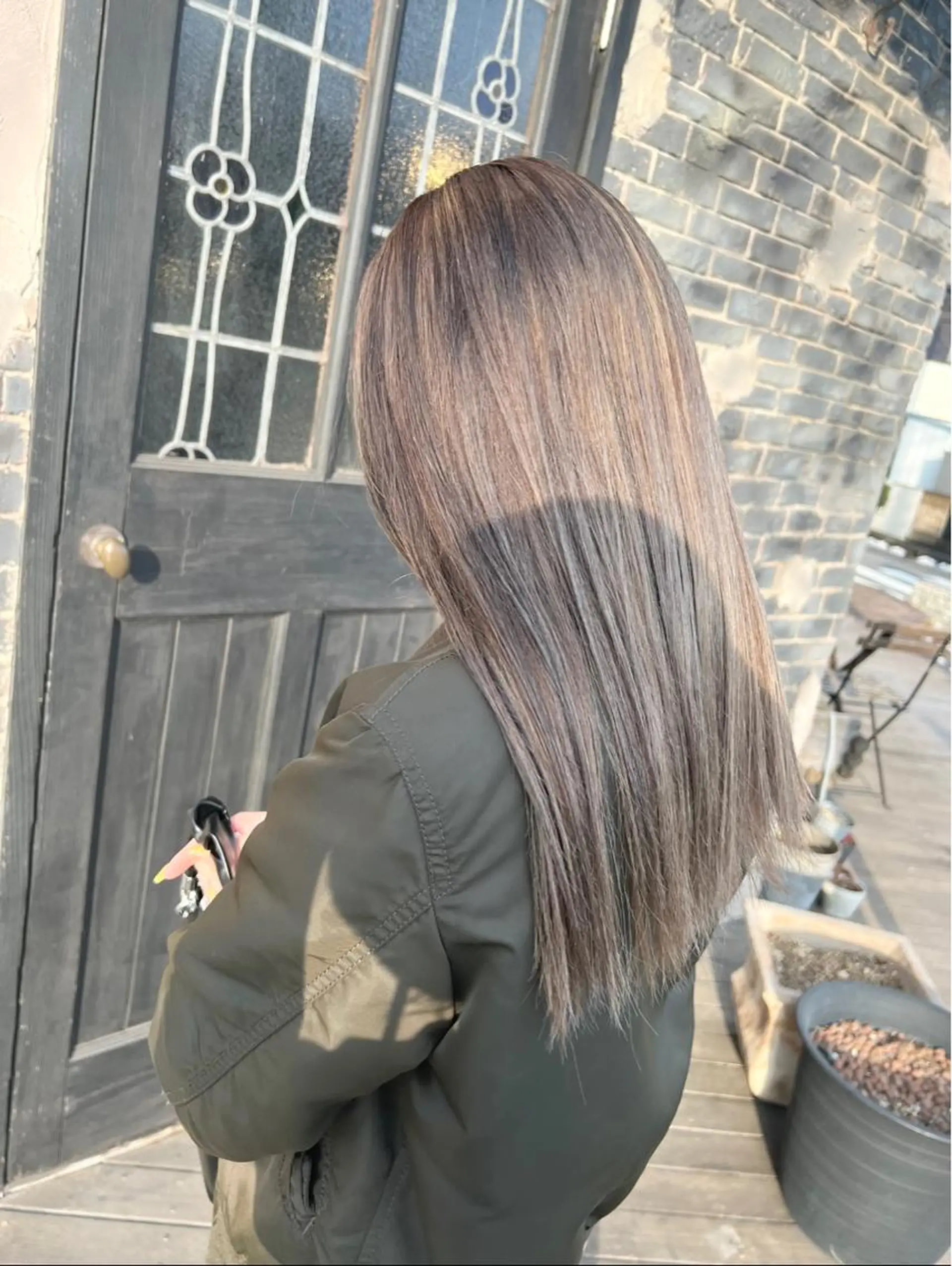 ロング カラー アイブロウ ベージュカラー ホワイトベージュ ヘアカラー トリートメント 🩵小野 えりか🩷のヘアスタイル