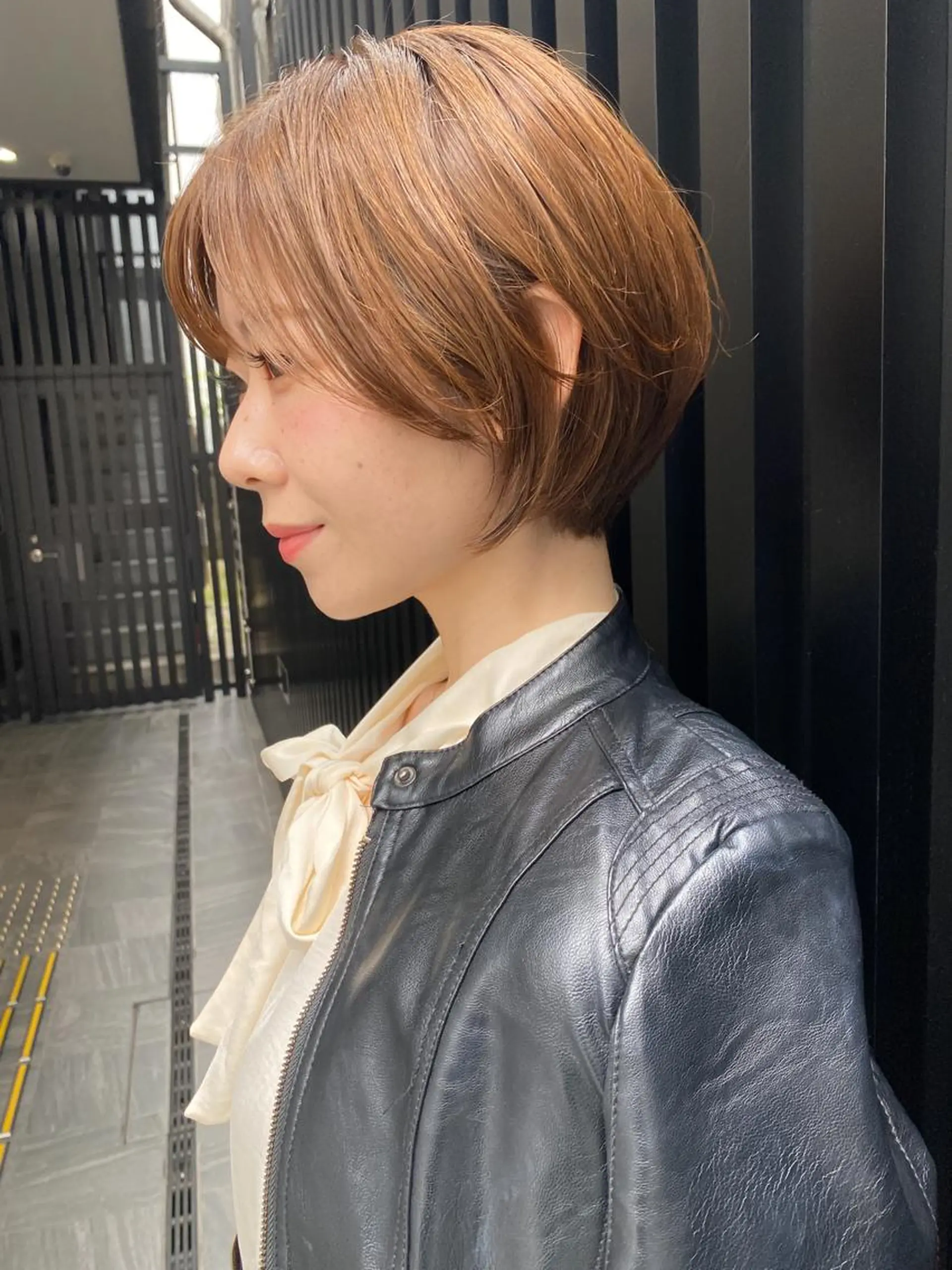 ショート カラー THE DAY所属・AKI HASHIMOTOのヘアスタイル