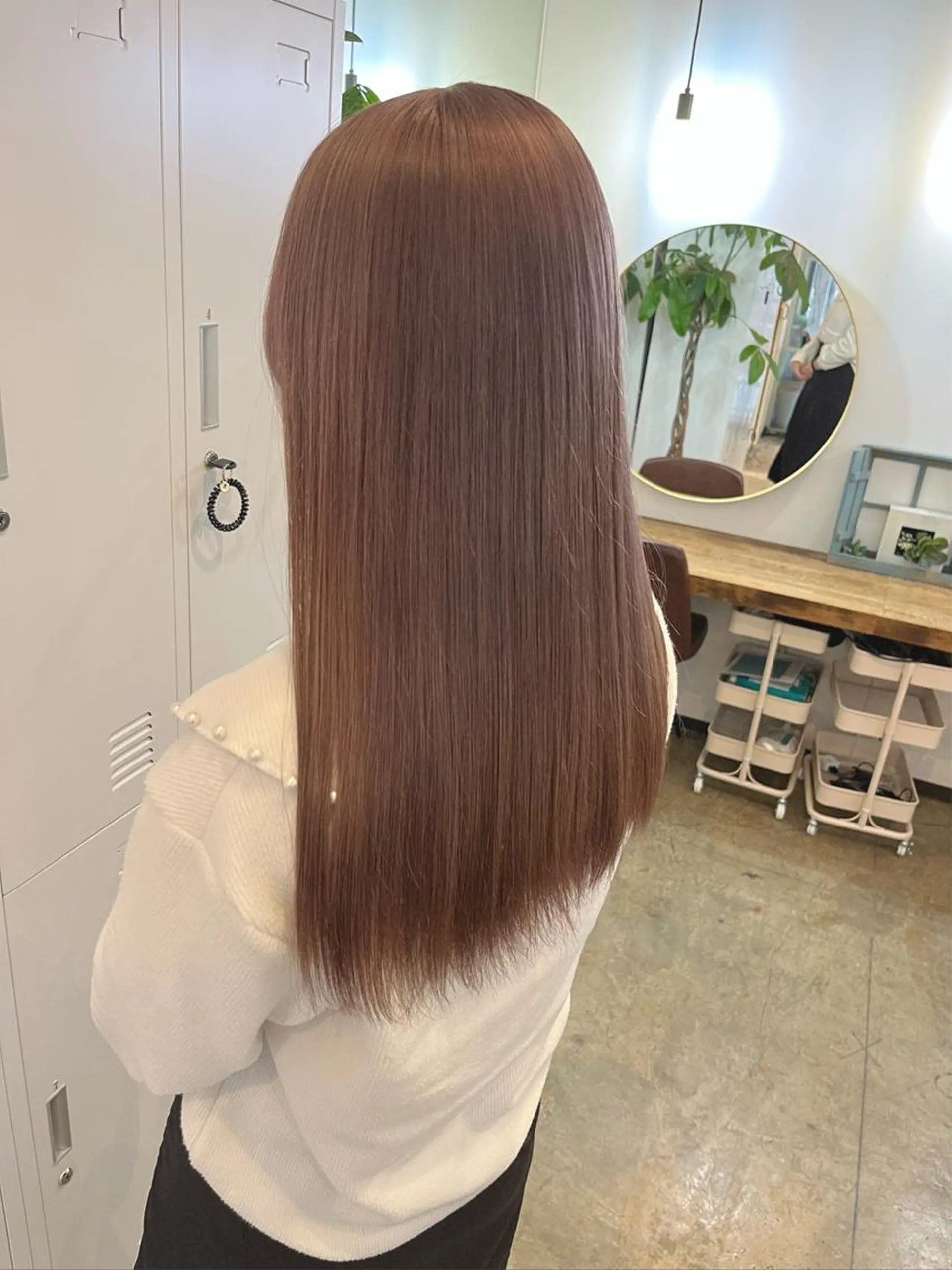 ミディアム カット ヘアカラー トリートメント TELA HAIR草加店所属・西久保 光のヘアスタイル