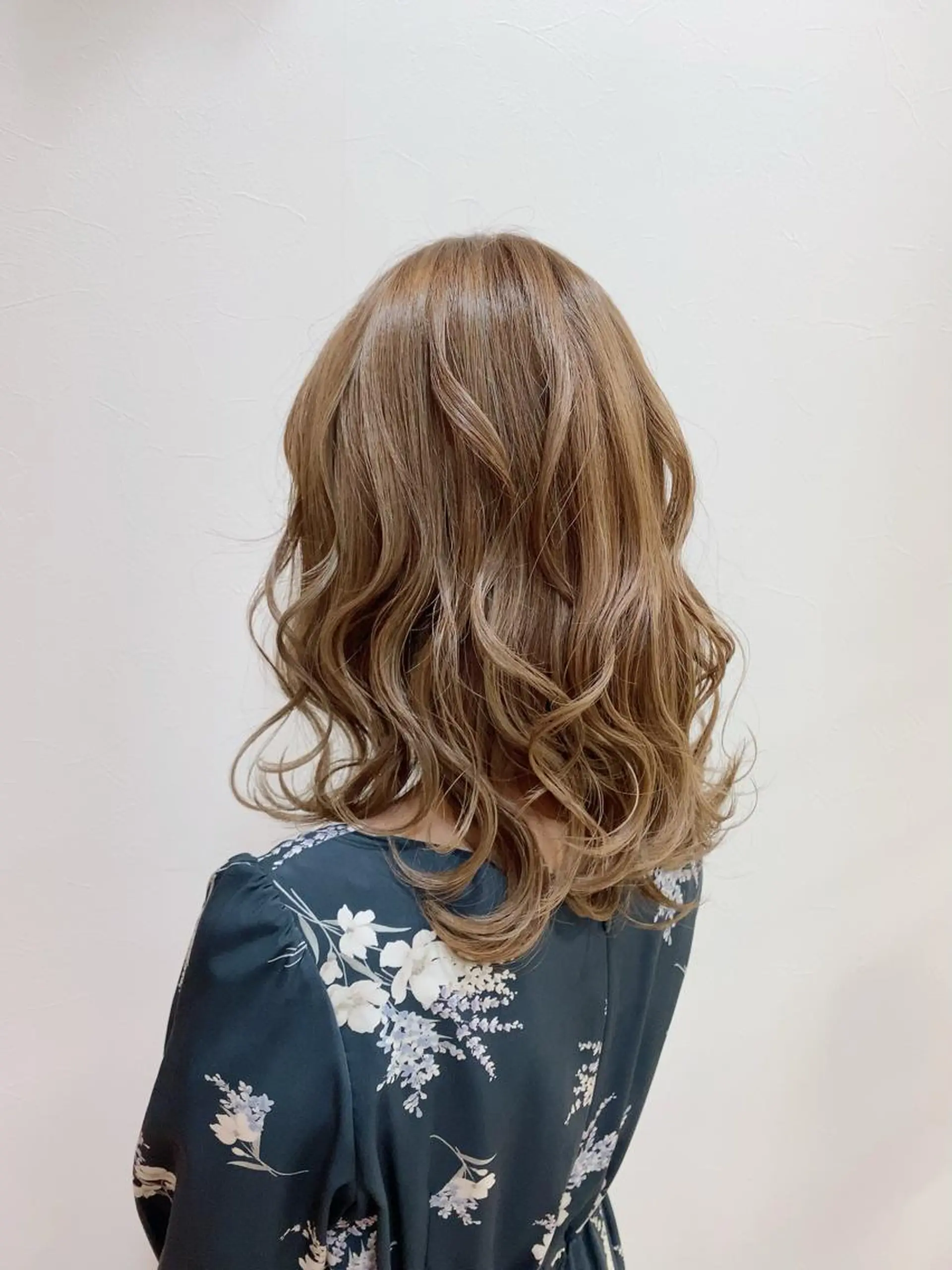 ミディアム カラー ノーブル美容室イオン高橋店所属・鈴木 純子のヘアスタイル