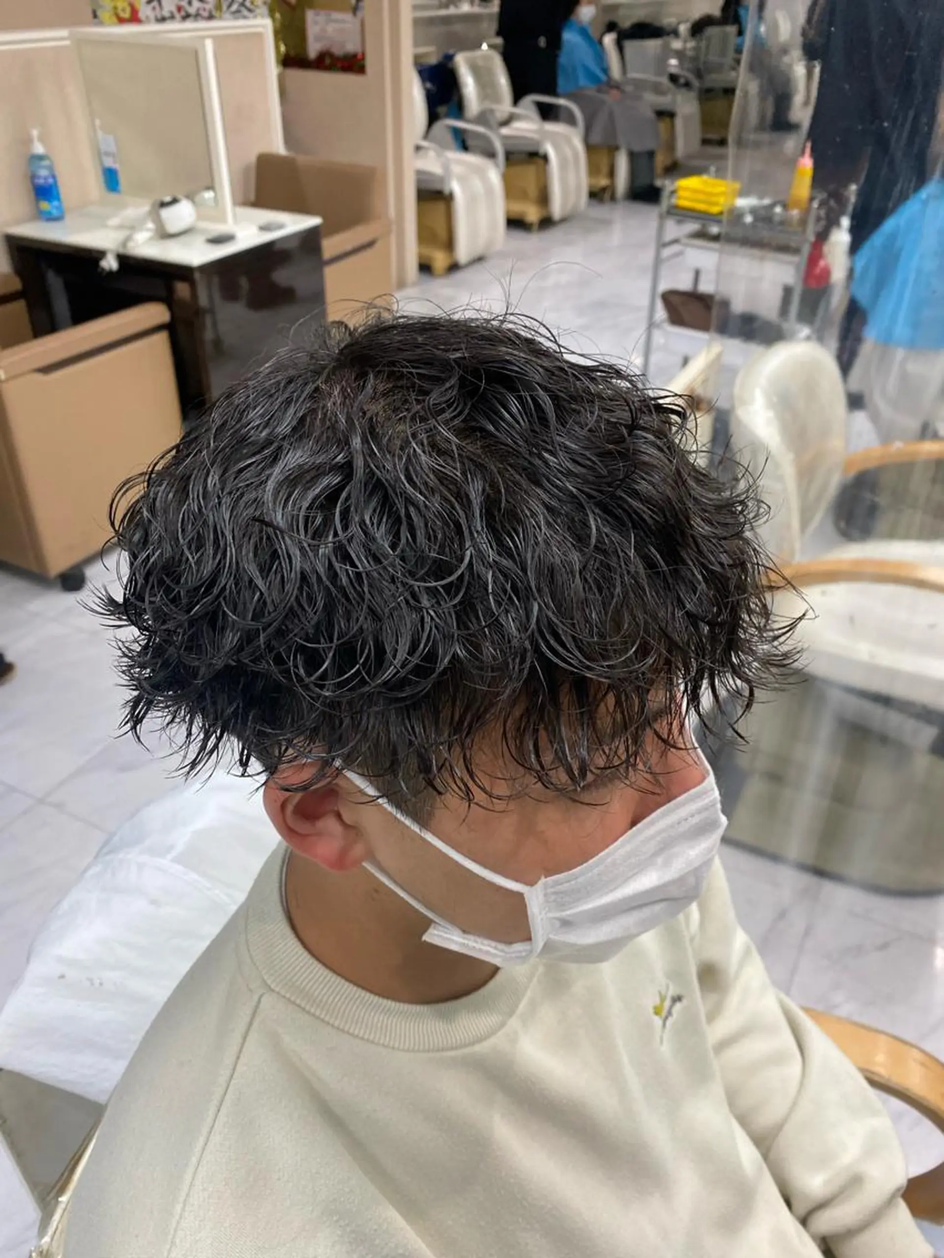 パーマ メンズ メンズパーマ 波巻きパーマ 🌴パーマオタク🌴 長谷川　諒佑🌈のヘアスタイル