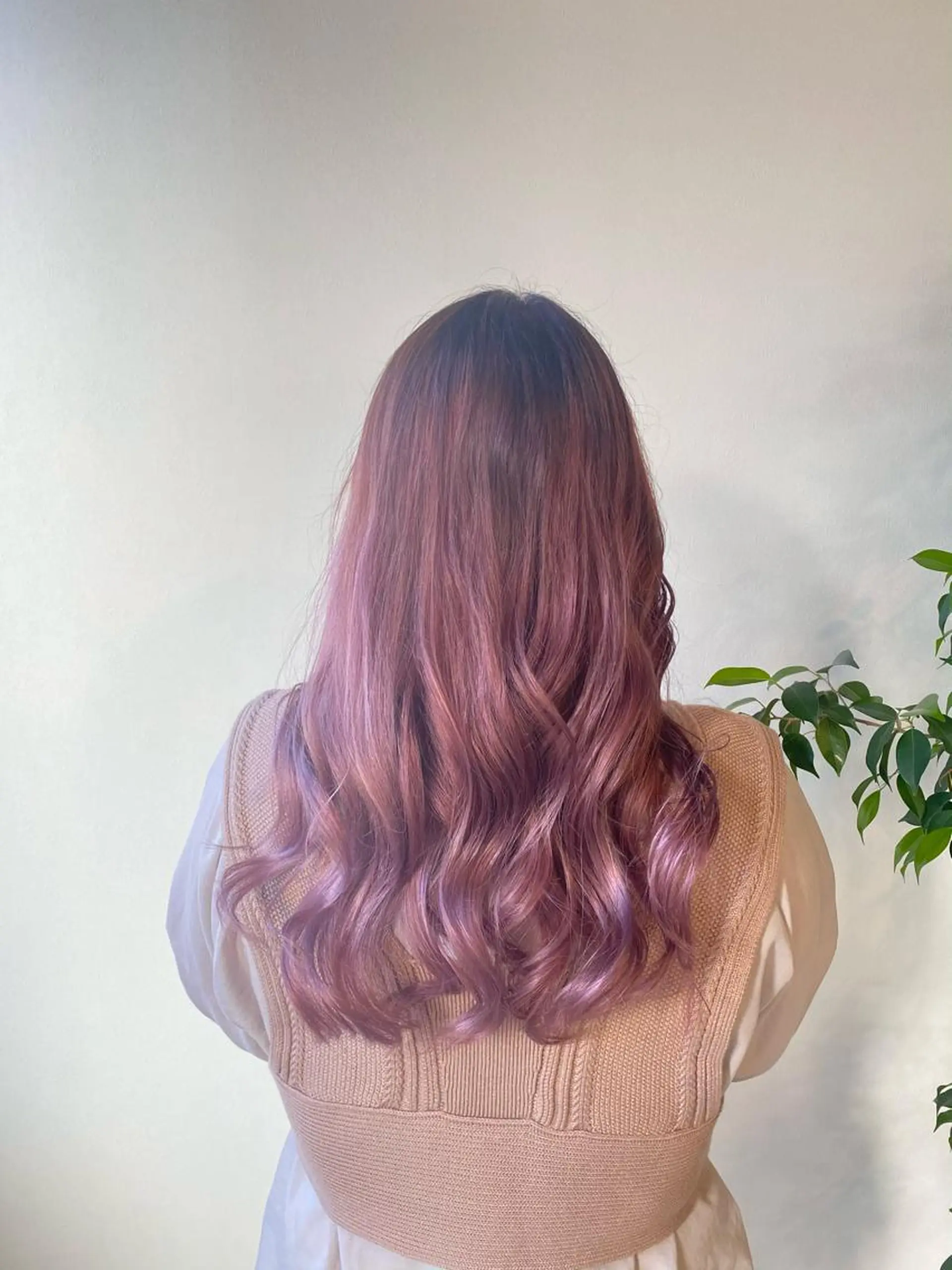 セミロング カラー ピンクカラー カット SORA.桂川店所属・内野 友貴のヘアスタイル