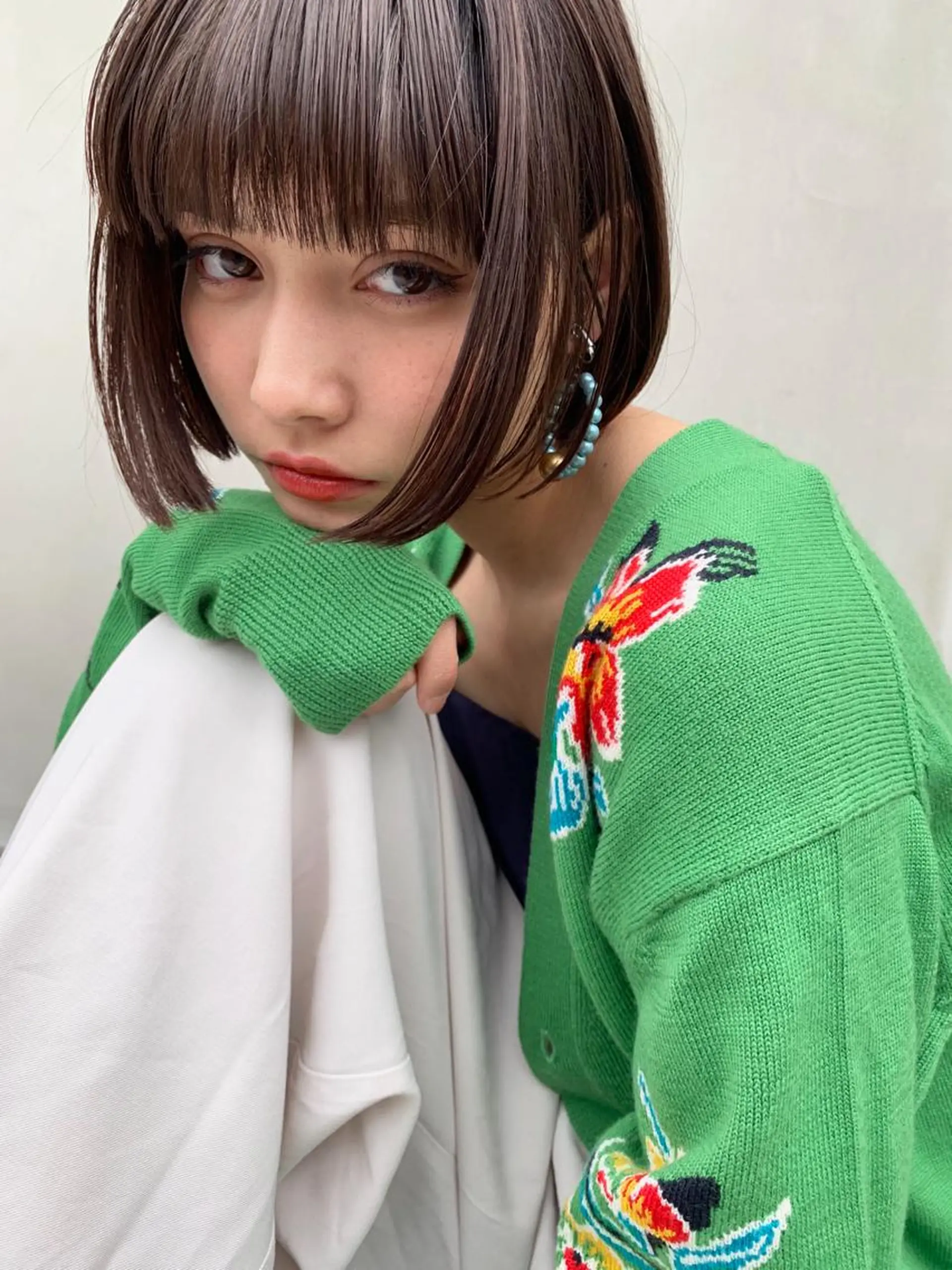 カラー アカリ /ショートカットのヘアスタイル