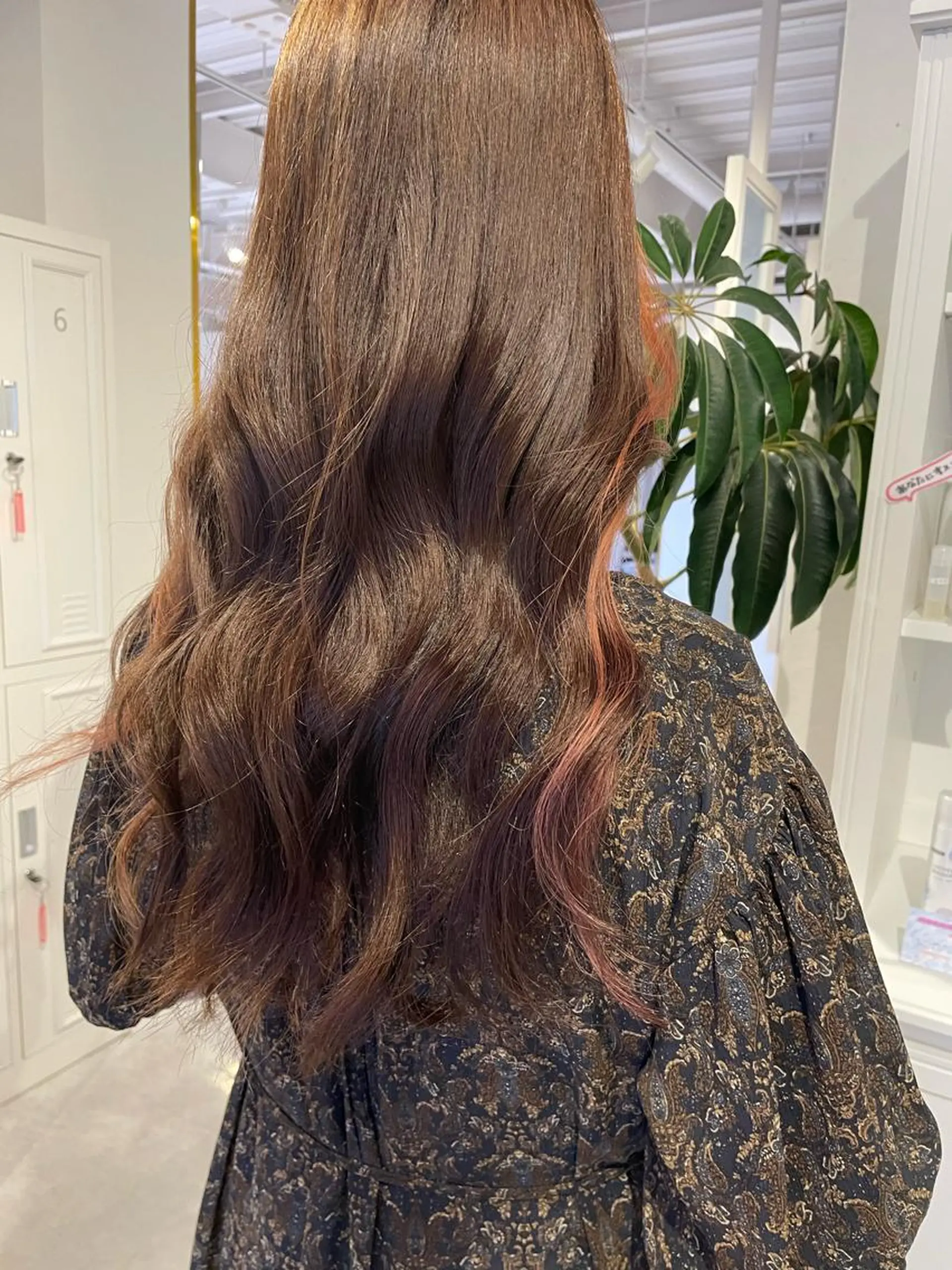 カラー ブラウンカラー オレンジ ヘアカラー 和田 真依のヘアスタイル
