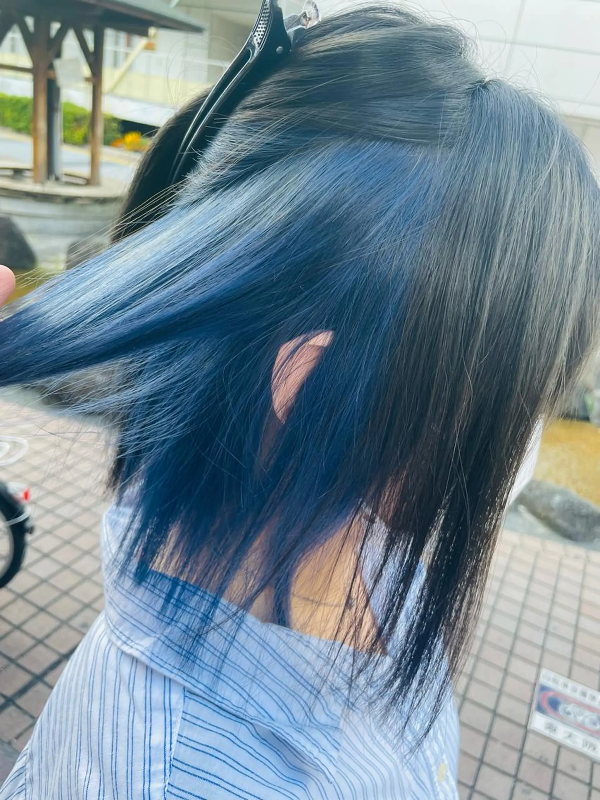 ミディアム カット ヘアカラー 宮里 雄大のヘアスタイル