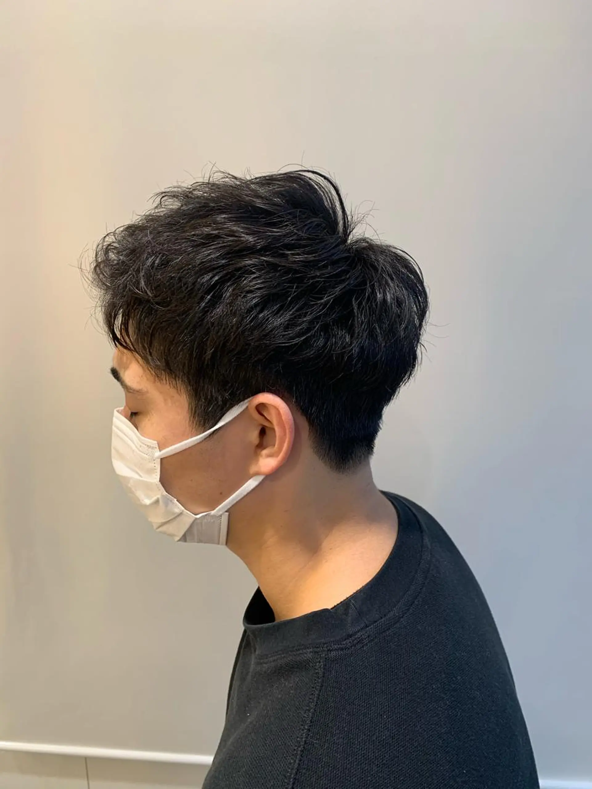 ショート カラー パーマ メンズ 加藤 綾華のヘアスタイル