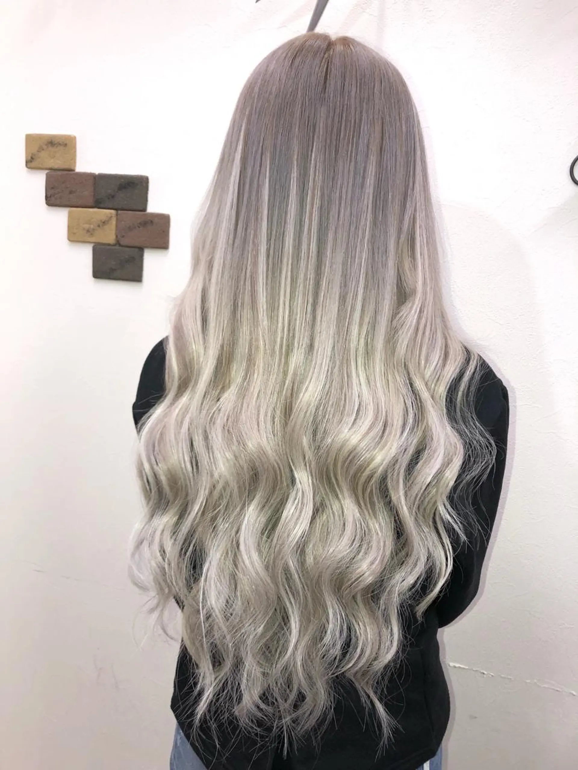 ロング アッシュ ヘアカラー トリートメント エクステ 池袋🧡ダブルカラー /馴染ませエクステのヘアスタイル