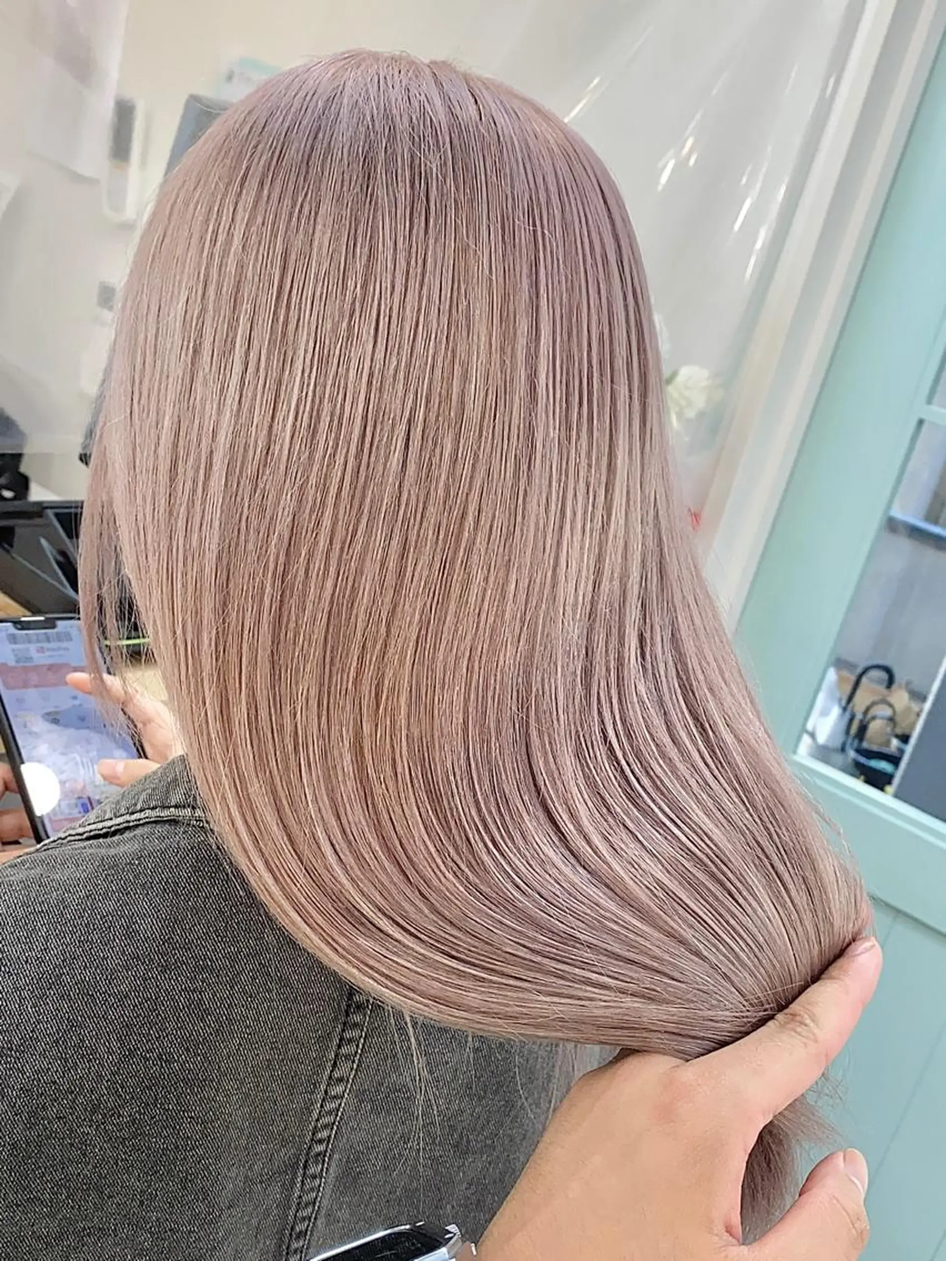 ロング カラー ベージュカラー ピンクカラー ピンクベージュ カット ヘアカラー トリートメント ヘアセット 💘カラー特化美容師 尾崎拓己のヘアスタイル
