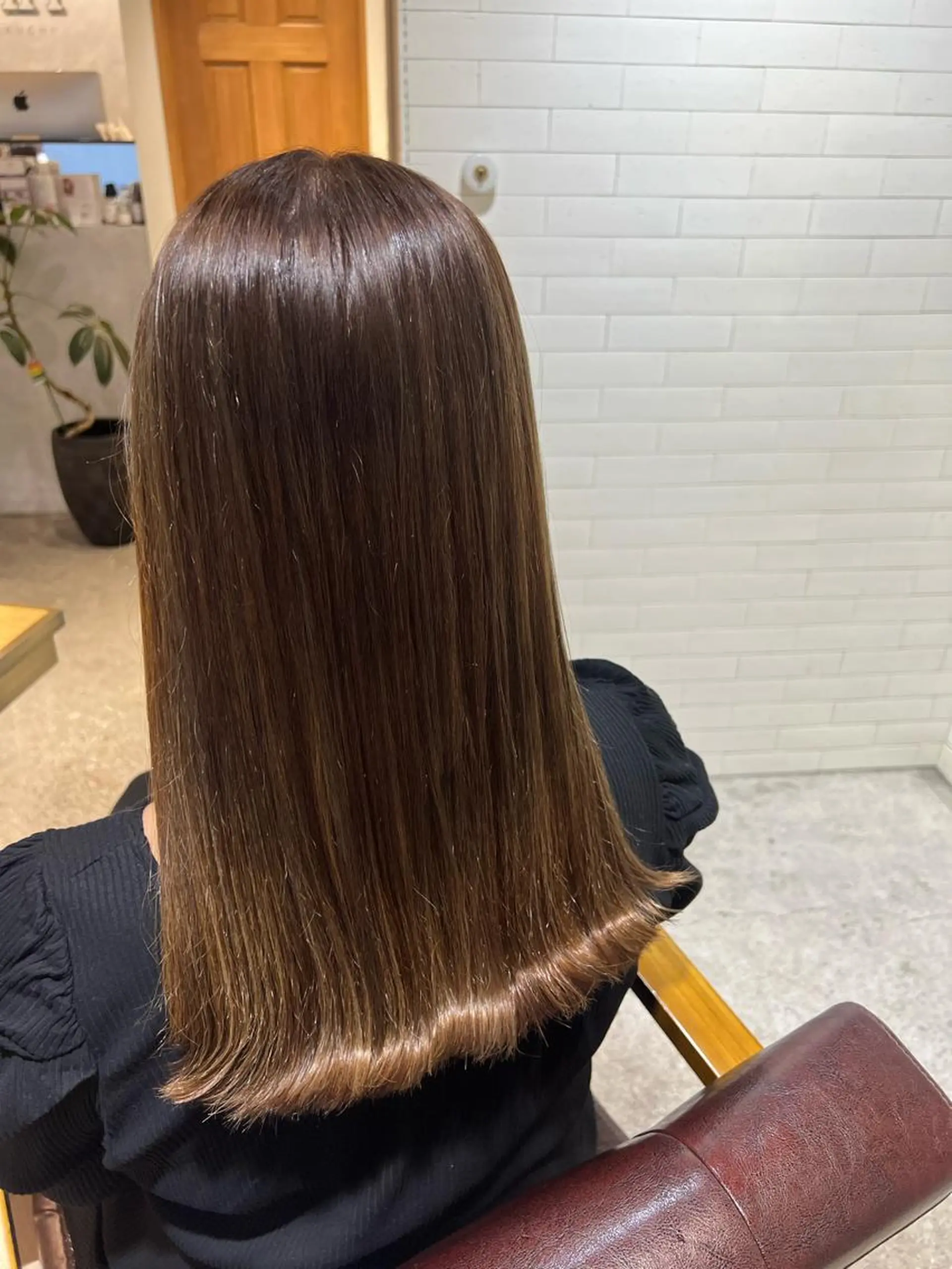 セミロング ハイライト ヘアカラー ニイムラ ミキのヘアスタイル
