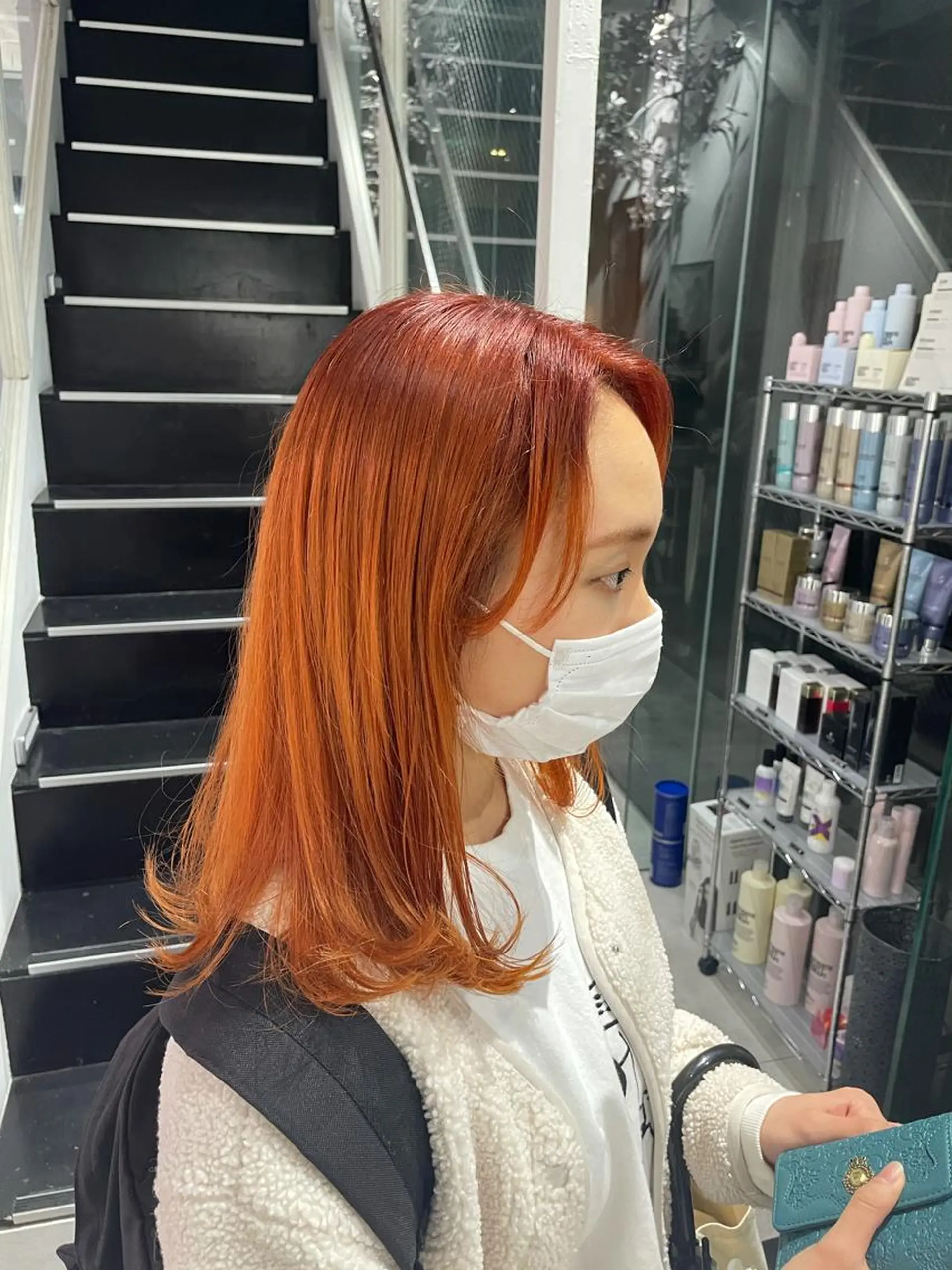 セミロング カラー ブリーチ ケアブリーチ ダブルカラー オノ テンタのヘアスタイル