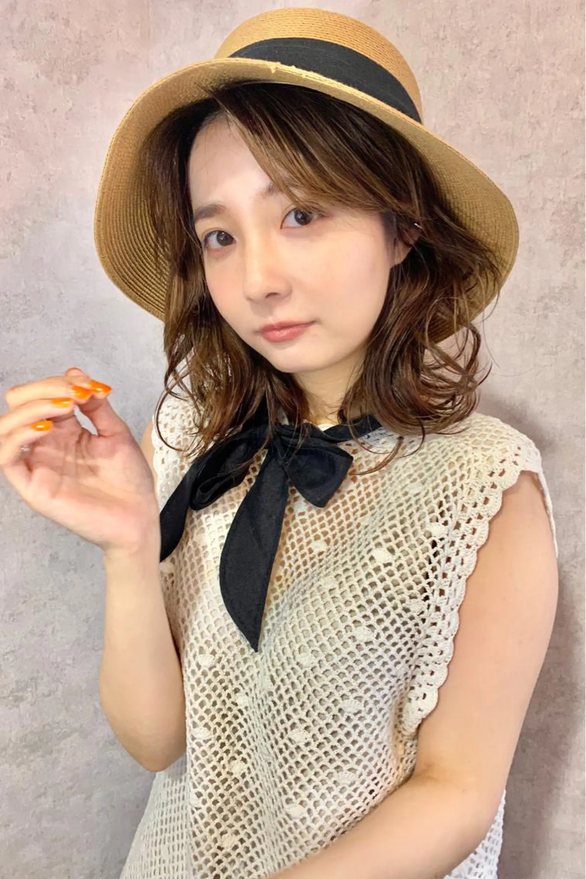 ミディアム カラー くびれヘア 外ハネヘア カット ヘアカラー トリートメント 山崎 雄太のヘアスタイル