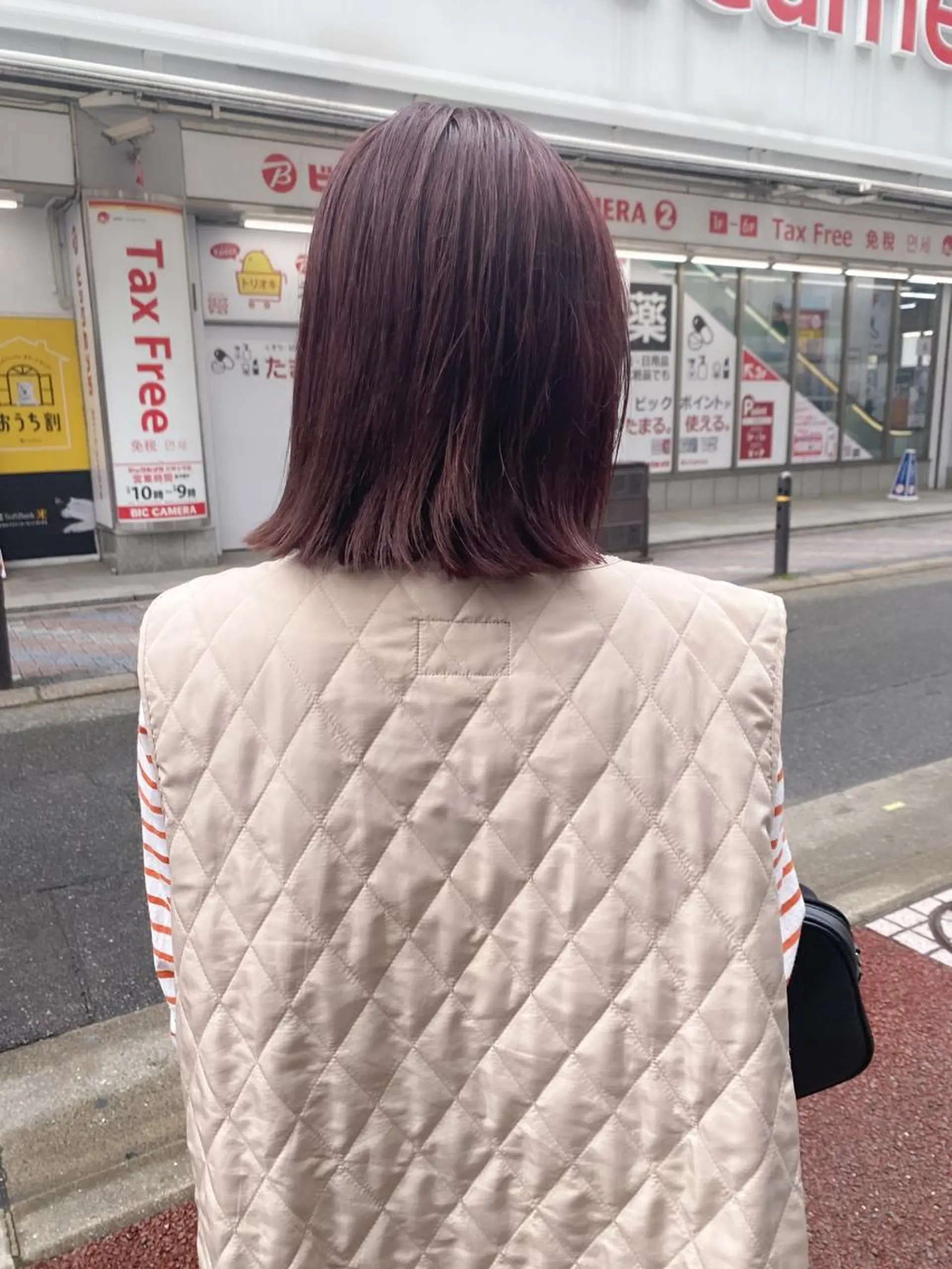 ミディアム カラー THE DAY所属・AKI HASHIMOTOのヘアスタイル