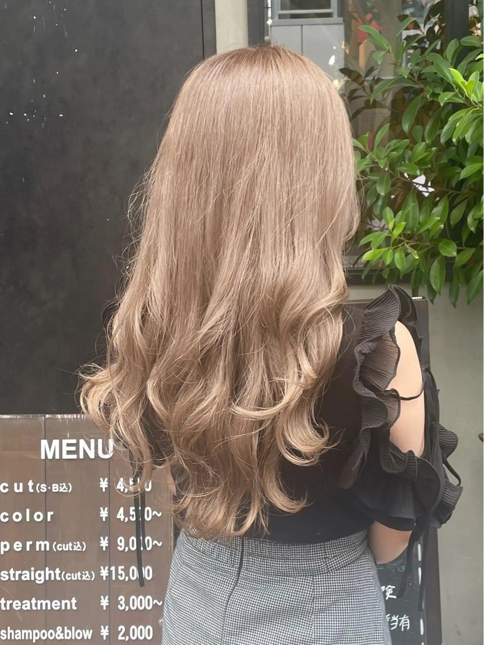 ロング カラー ベージュカラー ミルクティーベージュ 竹内 春奈のヘアスタイル