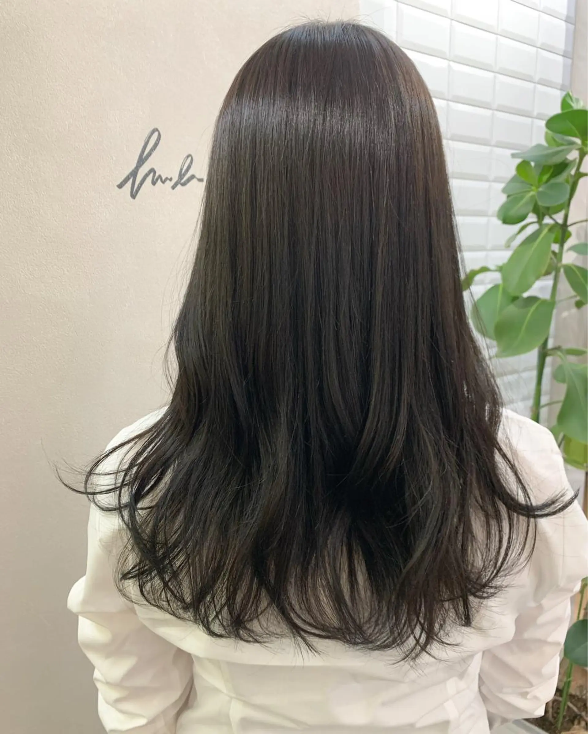 ロング カラー ブラウンカラー ナチュラルブラウン カット ヘアカラー トリートメント hub hair レイヤー/透明感のヘアスタイル