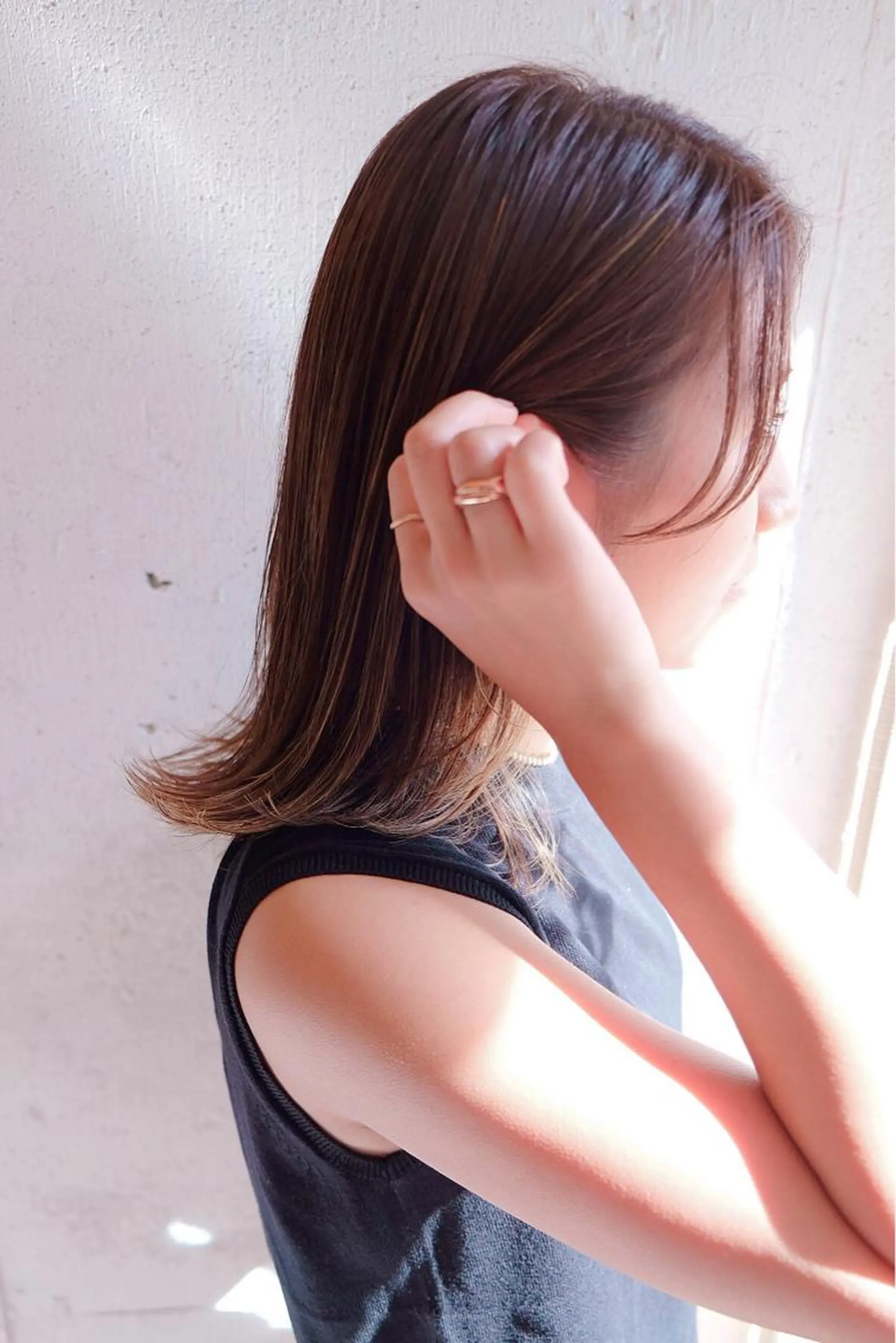 ミディアム カラー ブリーチ ケアブリーチ 透明感カラー ハイライトカラー イルミナカラー ヘアカラー Fuuu《フゥ》所属・シノザキ シンゴのヘアスタイル