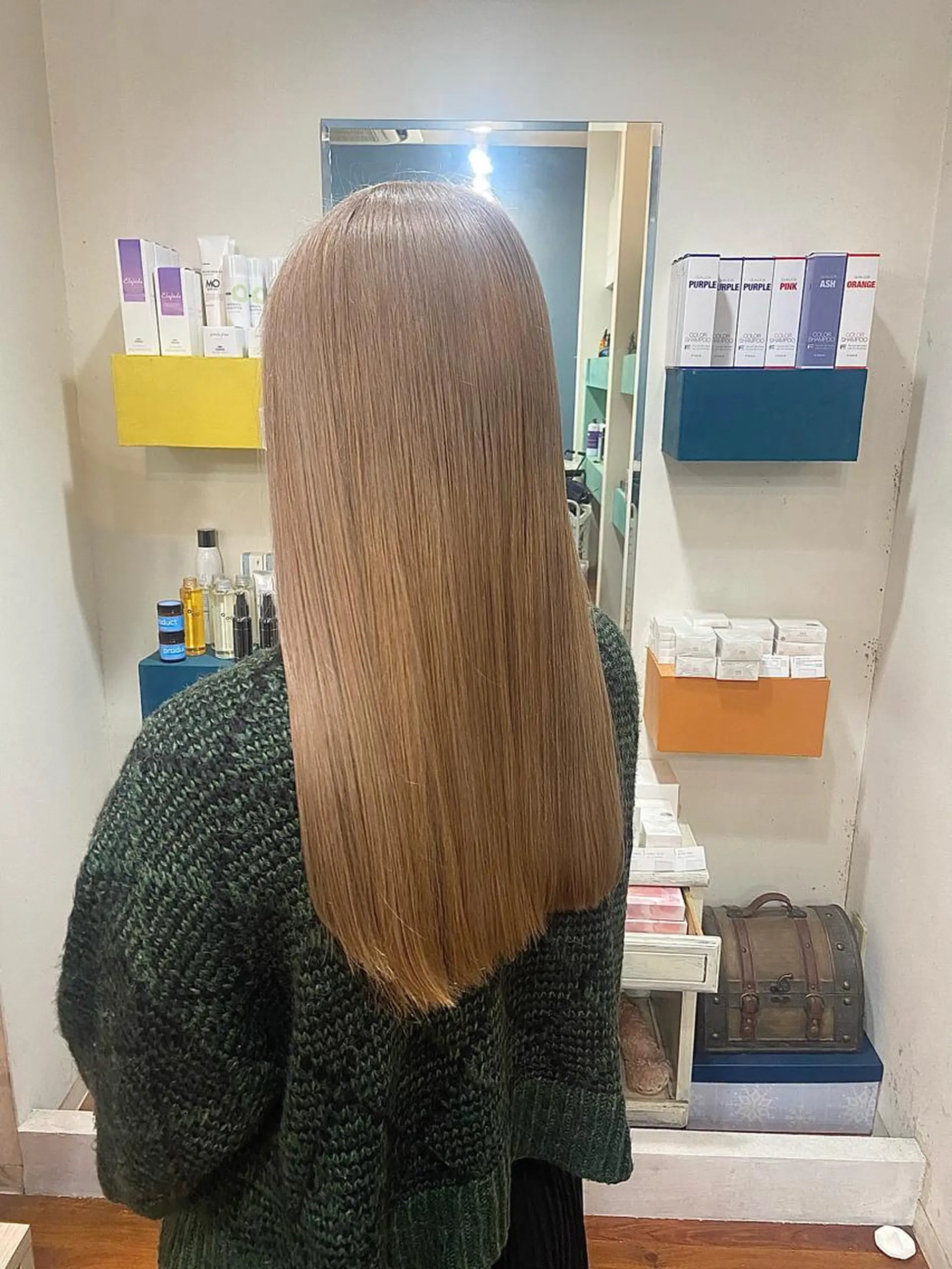 ロング カラー ベージュカラー カット ヘアカラー トリートメント 伏見稲荷/髪質改善/ ブリーチ/西川奈穂のヘアスタイル