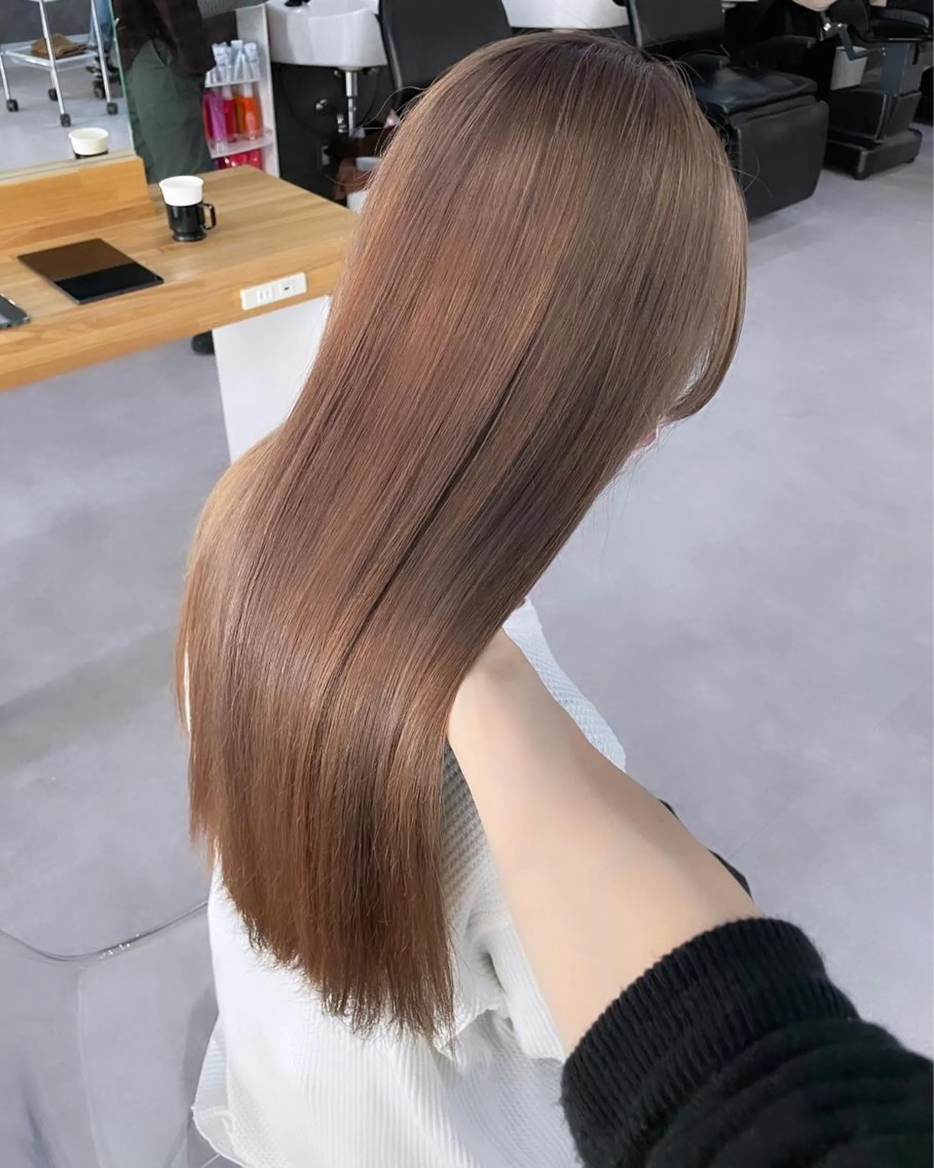 ロング カラー ヘアカラー ミルクティーベージュ ❤︎レイヤー　MIAのヘアスタイル