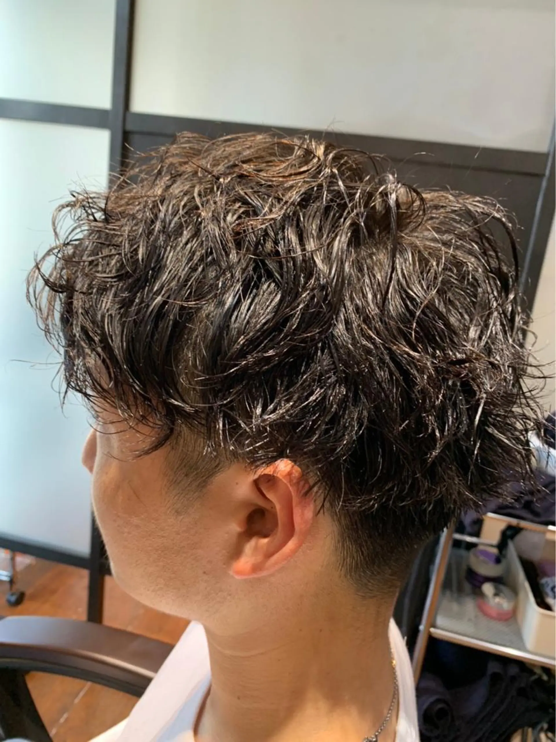 ショート パーマ メンズ メンズパーマ カット パーマ 門脇 豊のヘアスタイル