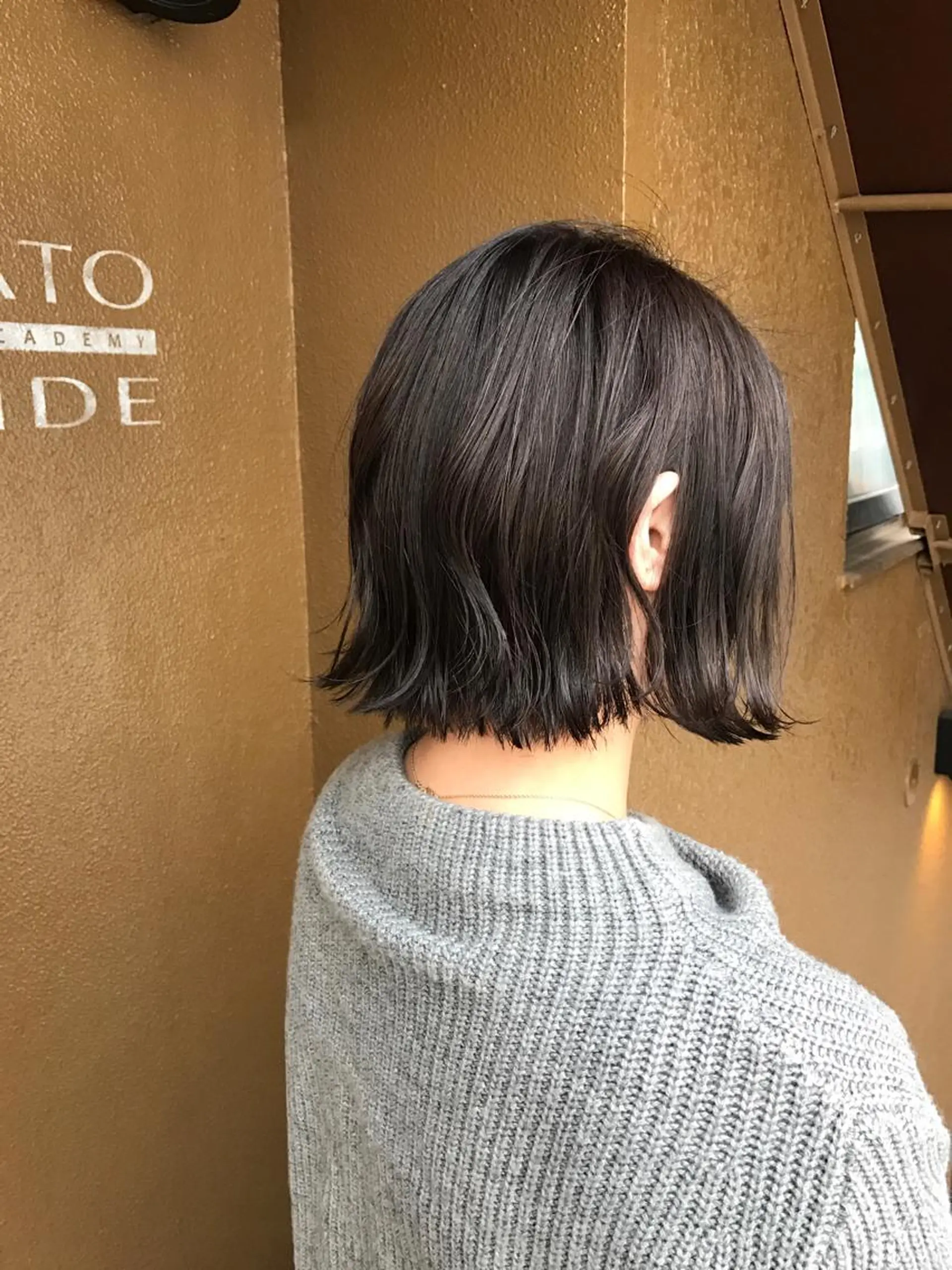 ショート カラー ボブ 外ハネヘア 艶色&髪質改善 ✨ヨシムラユウシのヘアスタイル