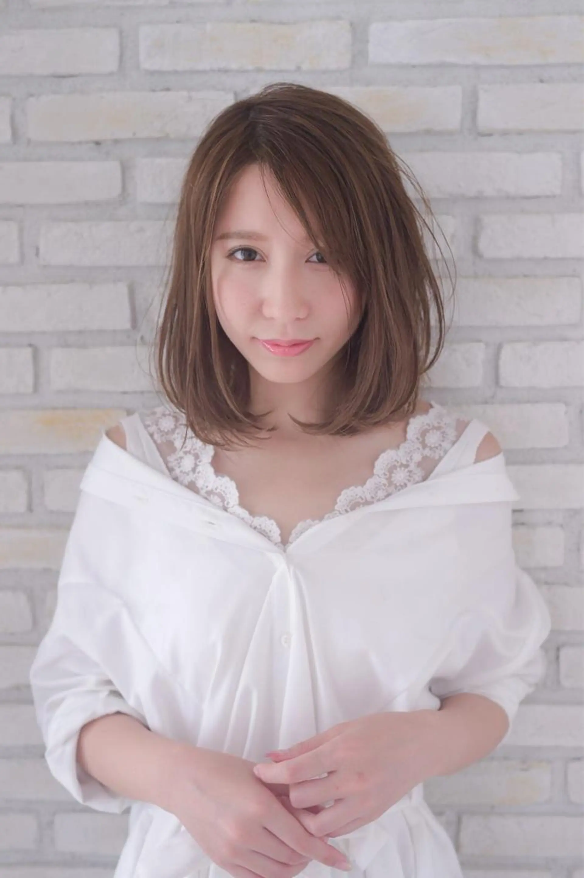 ミディアム KAMIGAMI所属・KAMIGAMI HASHIMOTOのヘアスタイル