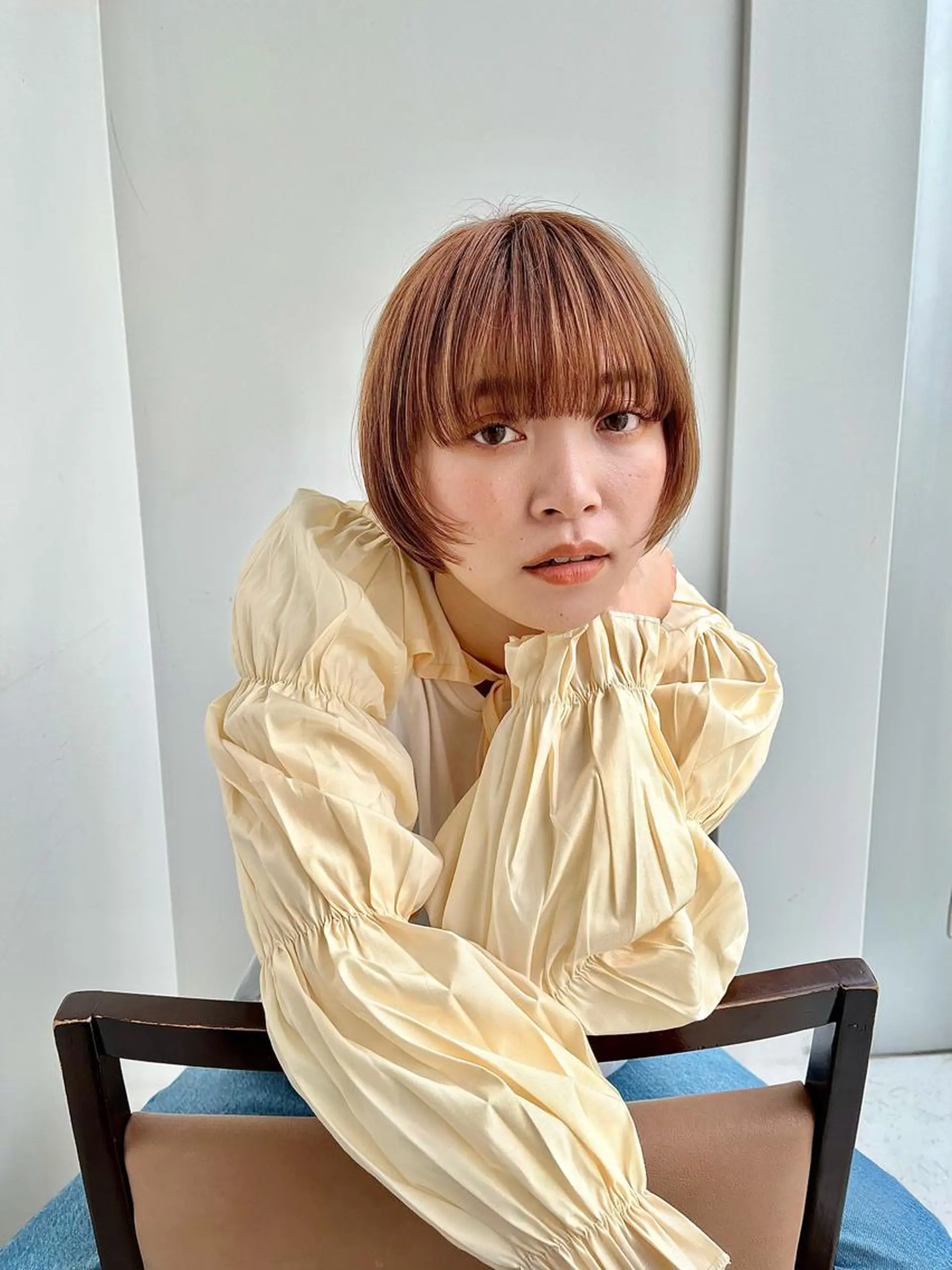 ショート ボブ あやめ【顔まわり/レ イヤー/柔らかカラ】のヘアスタイル